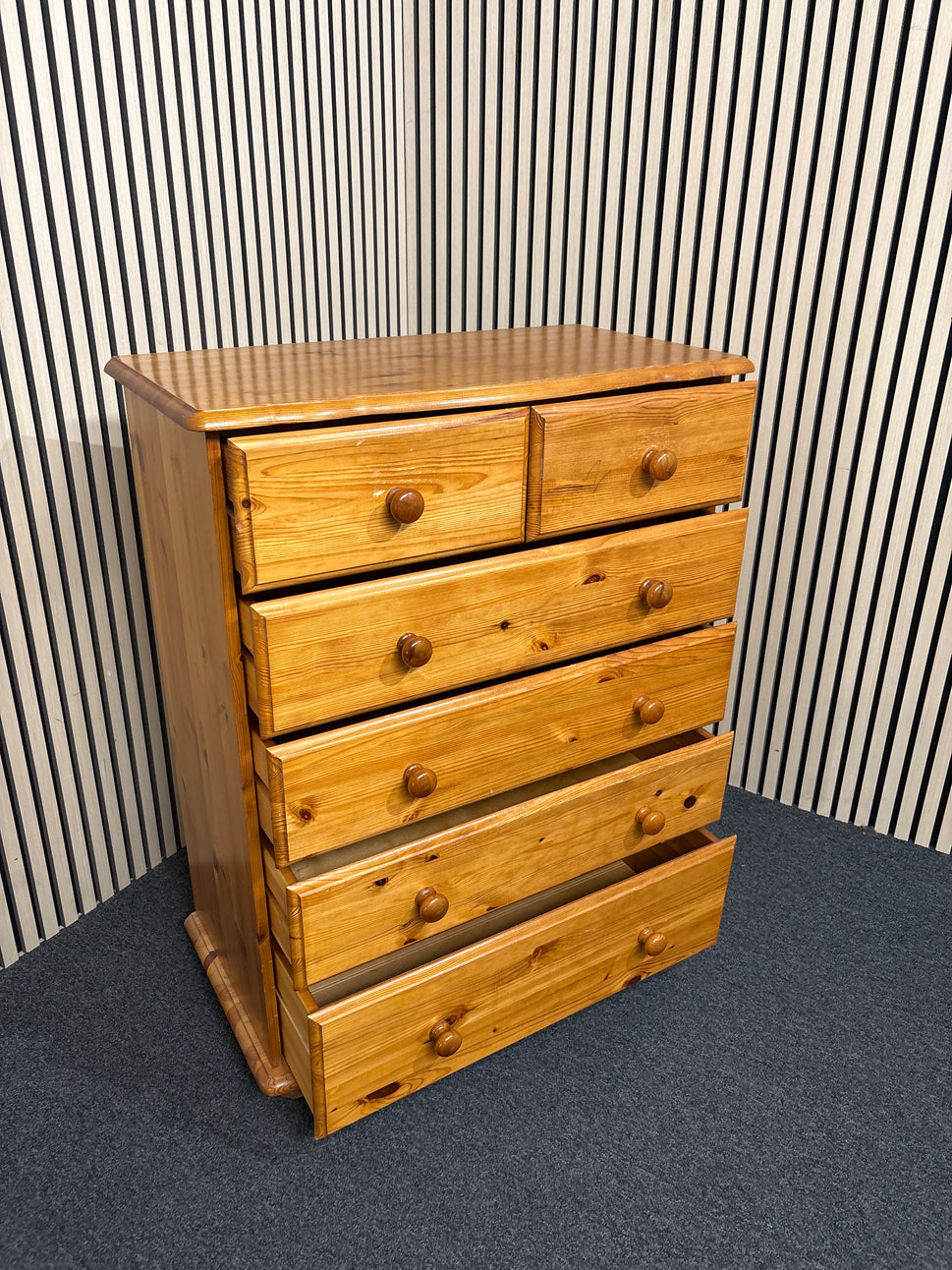 Solid pine 4+2 chest of drawers 3325