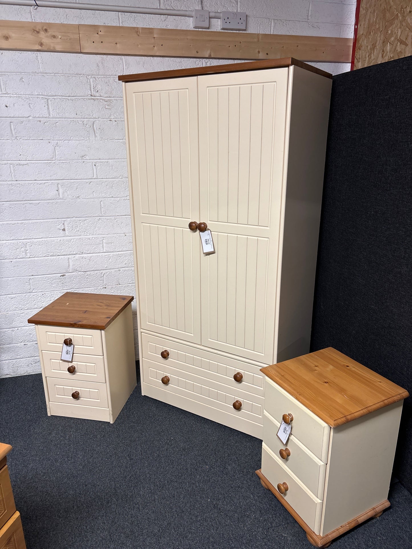 Natural pine and cream 2 door 2 drawer wardrobe (H 1810 x W 860 x D 580 mm)  1225