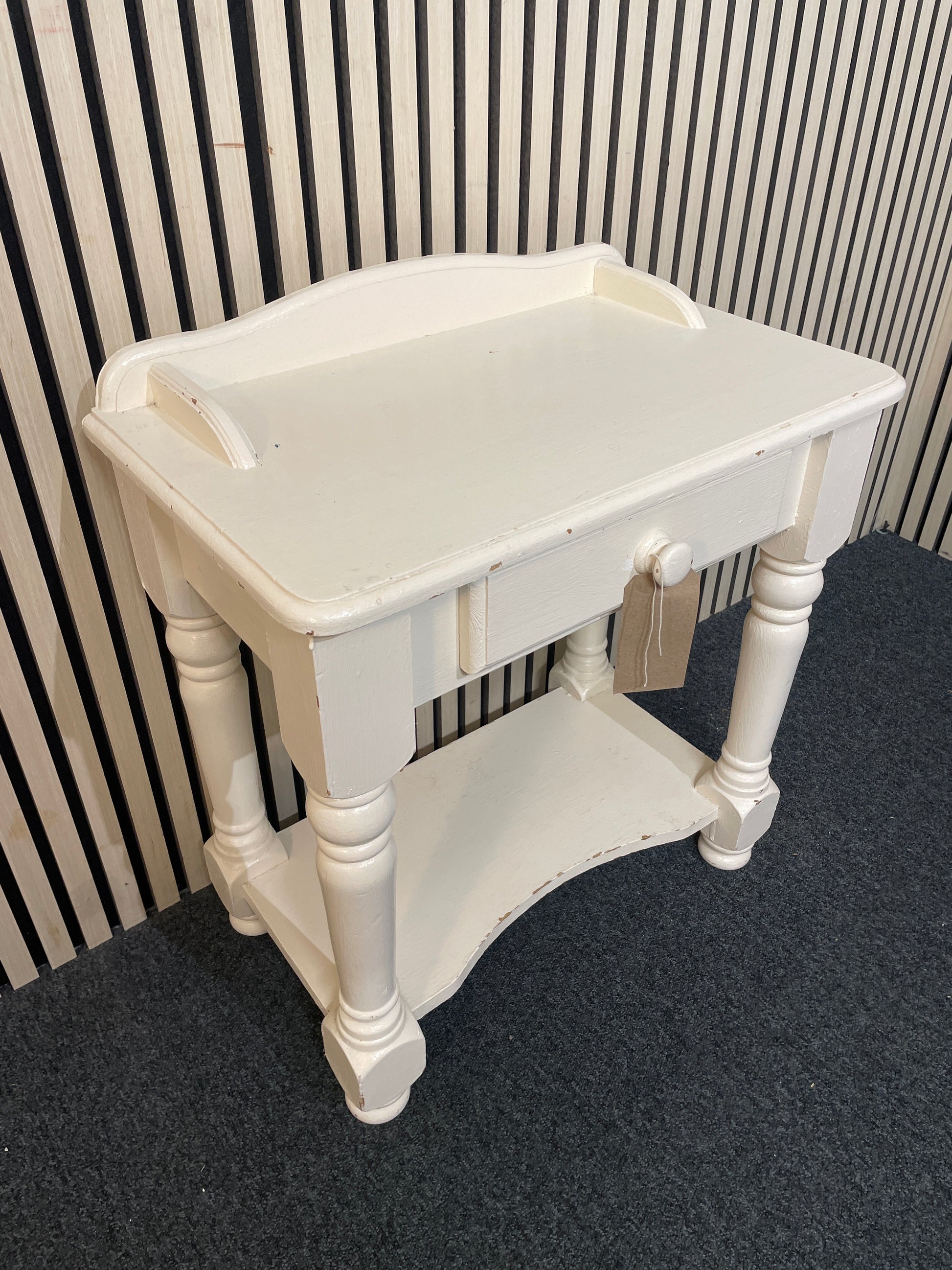 White painted pine ornate 1 drawer bedside table 2425