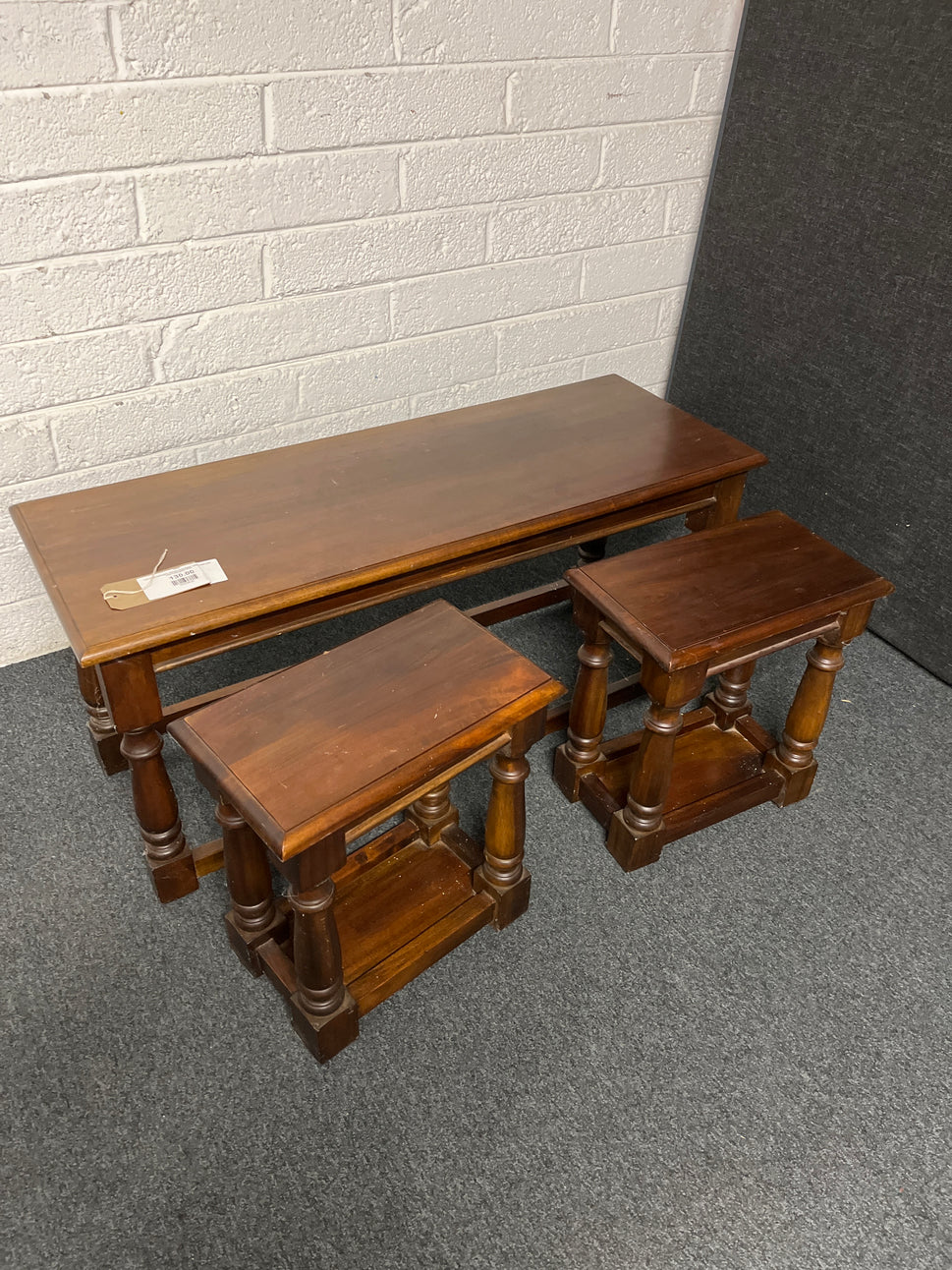 Low solid mahogany stained rectangular coffee table with insert side tables 2225