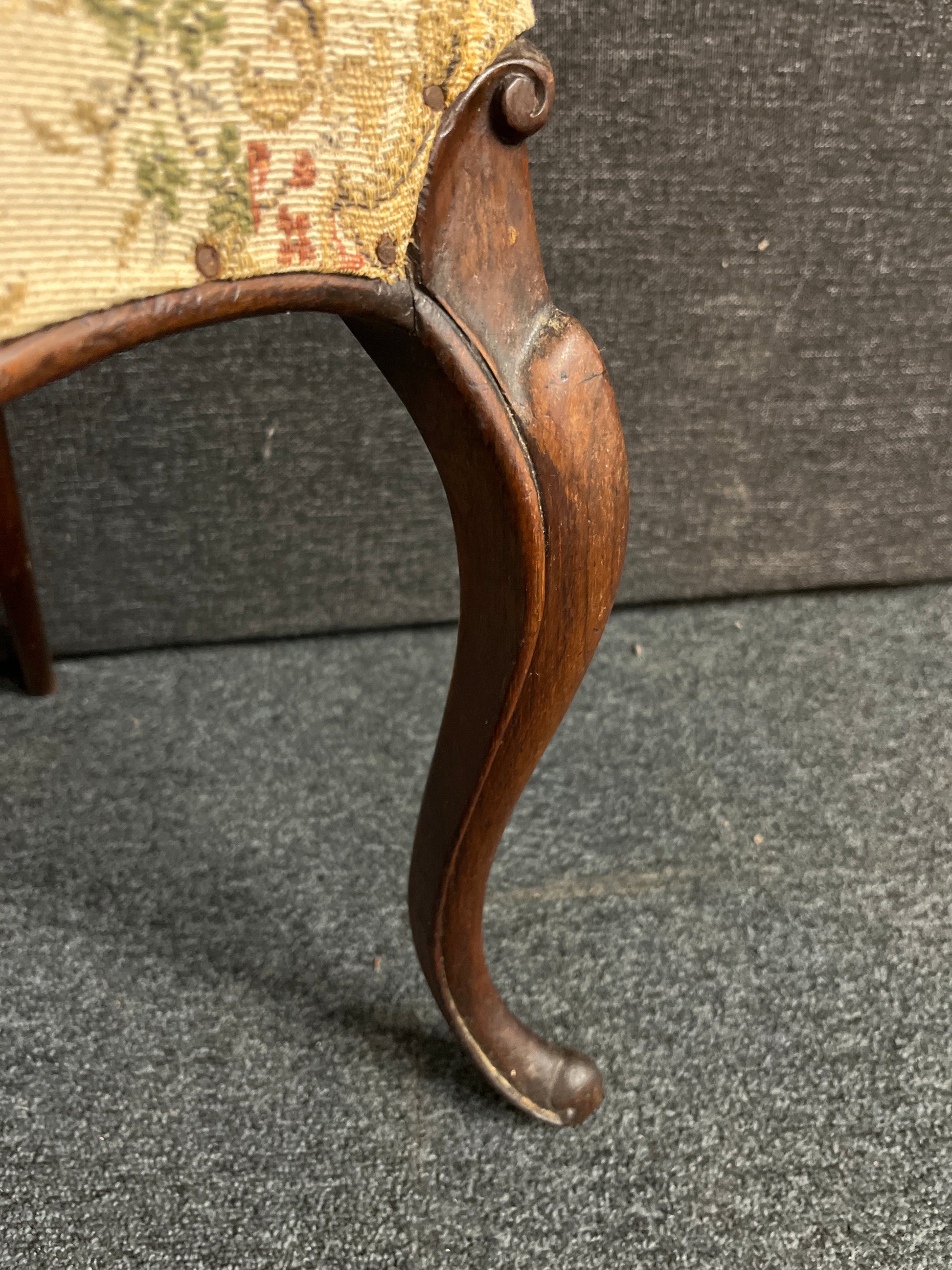 Spoon back mahogany occasional dining chair with mixed fabric seat cushion  1225