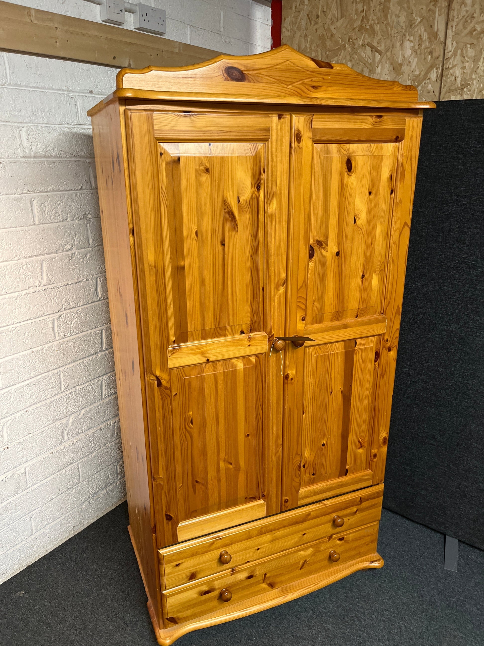 Solid Pine 2 door wardrobe with 2 base drawers (H 193 x W 94 x D 62 cm) 2225