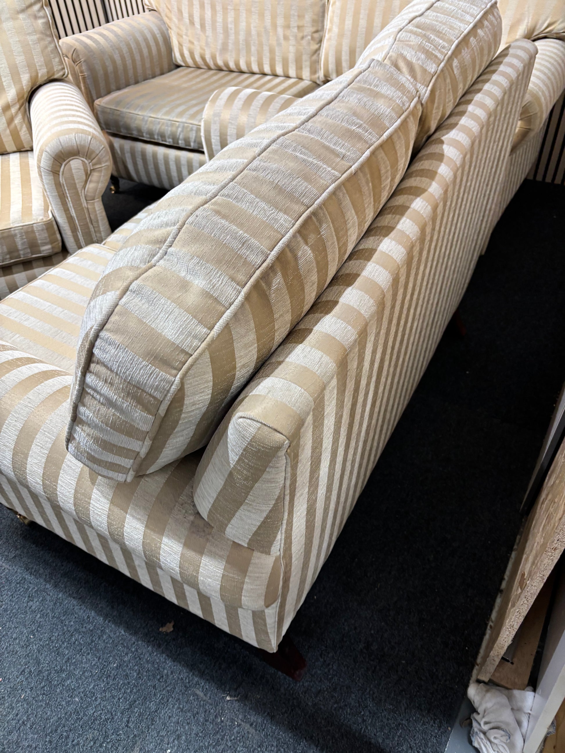 3+2+1 gold stripe fabric sofa suite with wooden framed leg and brass castors  1126