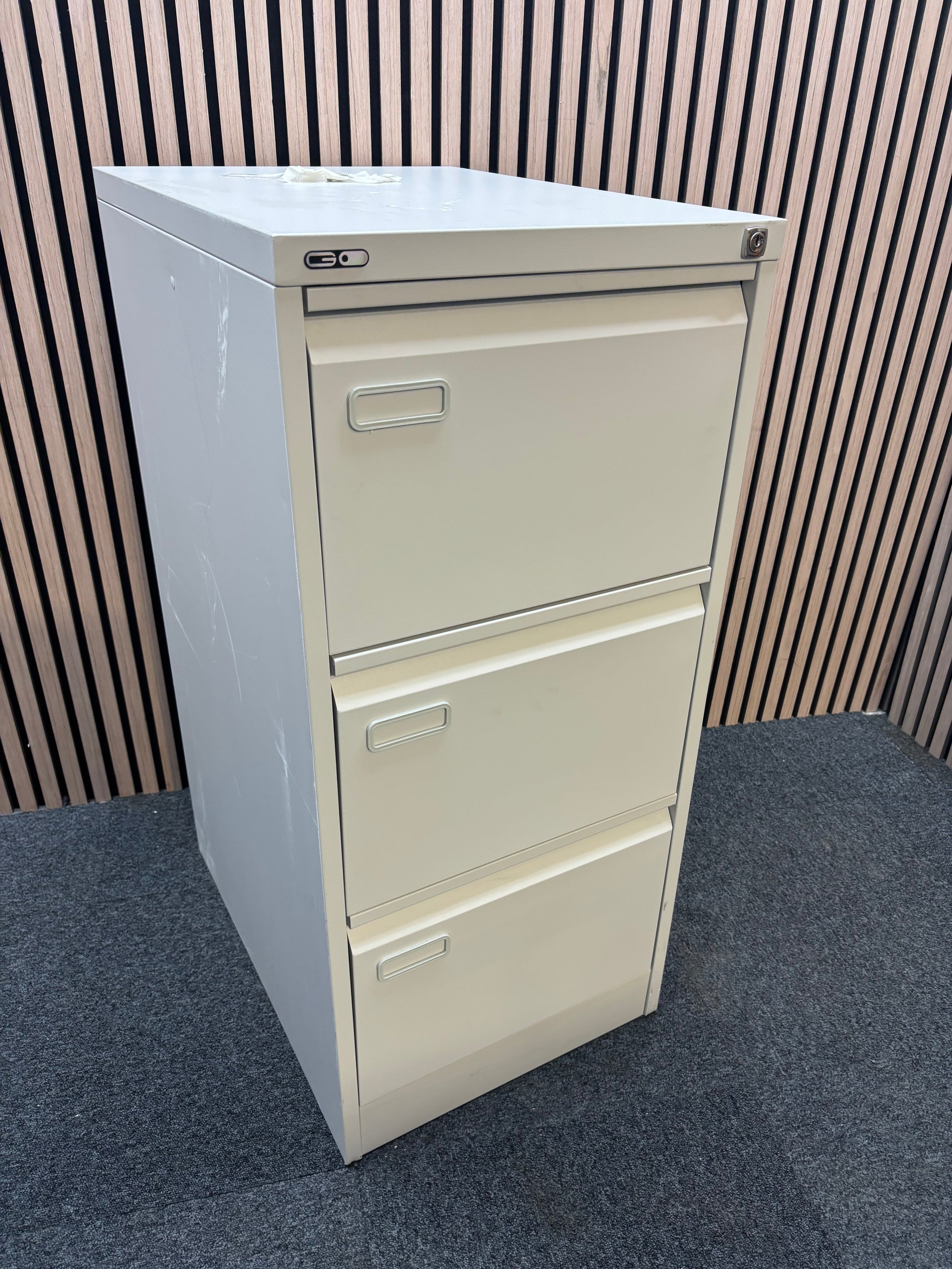 Grey metal 3 drawer filing cabinet