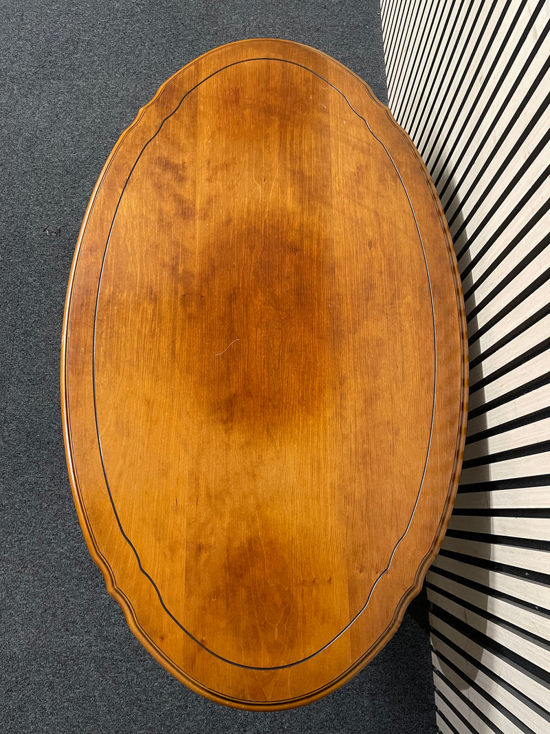 Traditional mahogany finish round dining table with a pedestal base. (H 62 x diameter 56 cm)  44668
