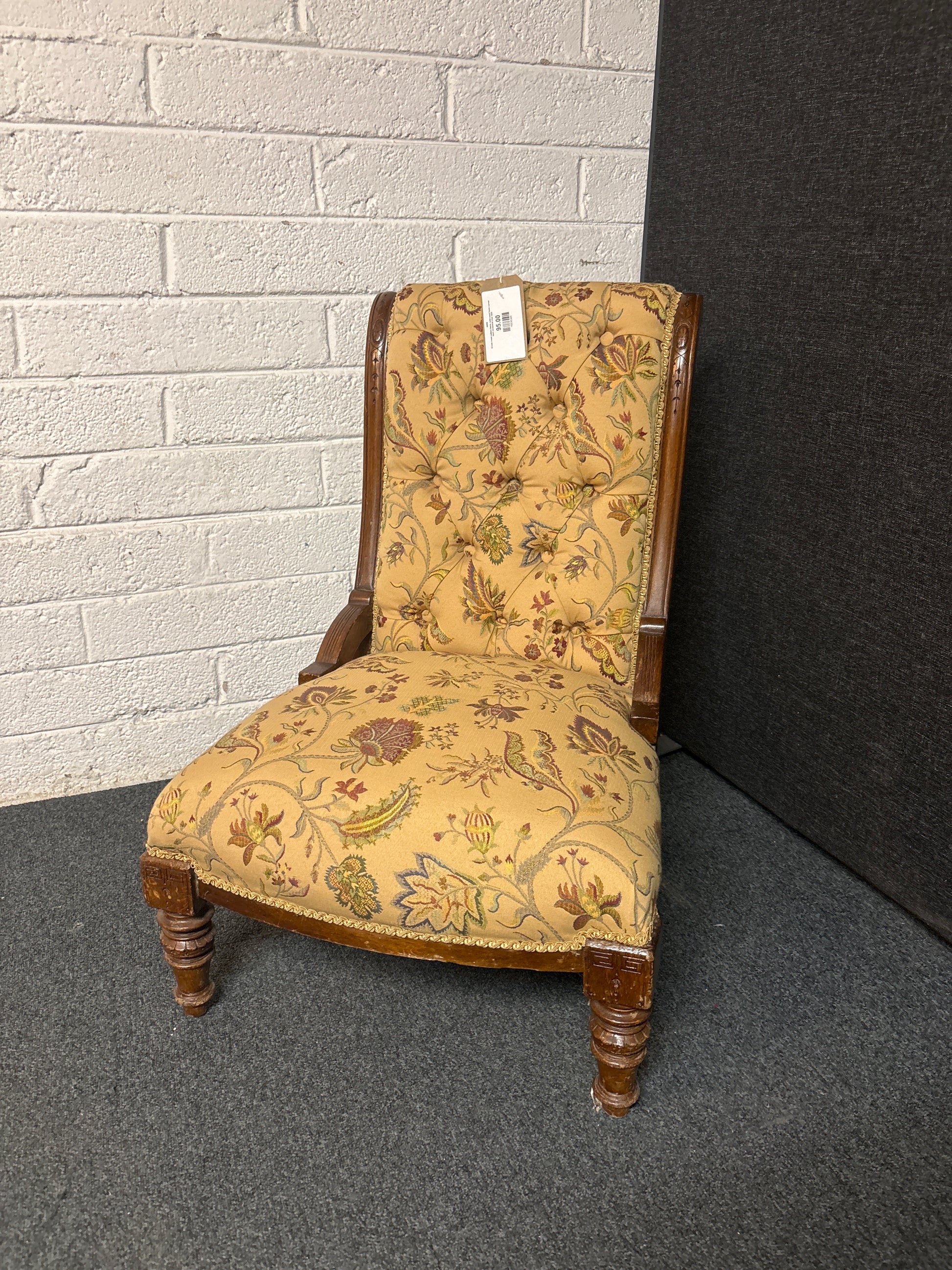 Ornate cream pattern fabric, solid wood frame curved back occasional chair 3225