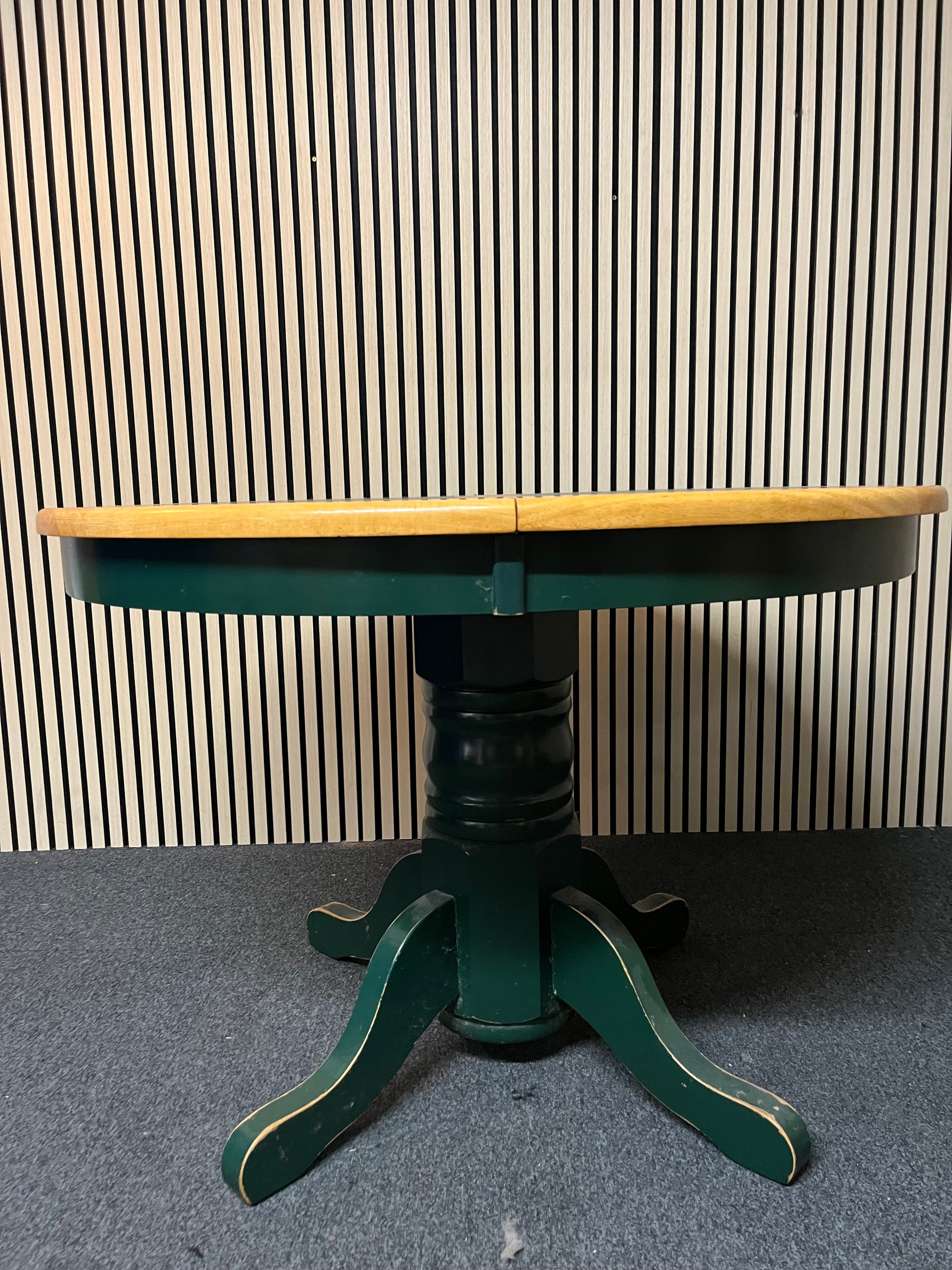 Circular solid pine extendable dining table (Diameter 106 + 38 cm extension ) with green frame and tiled top  1325
