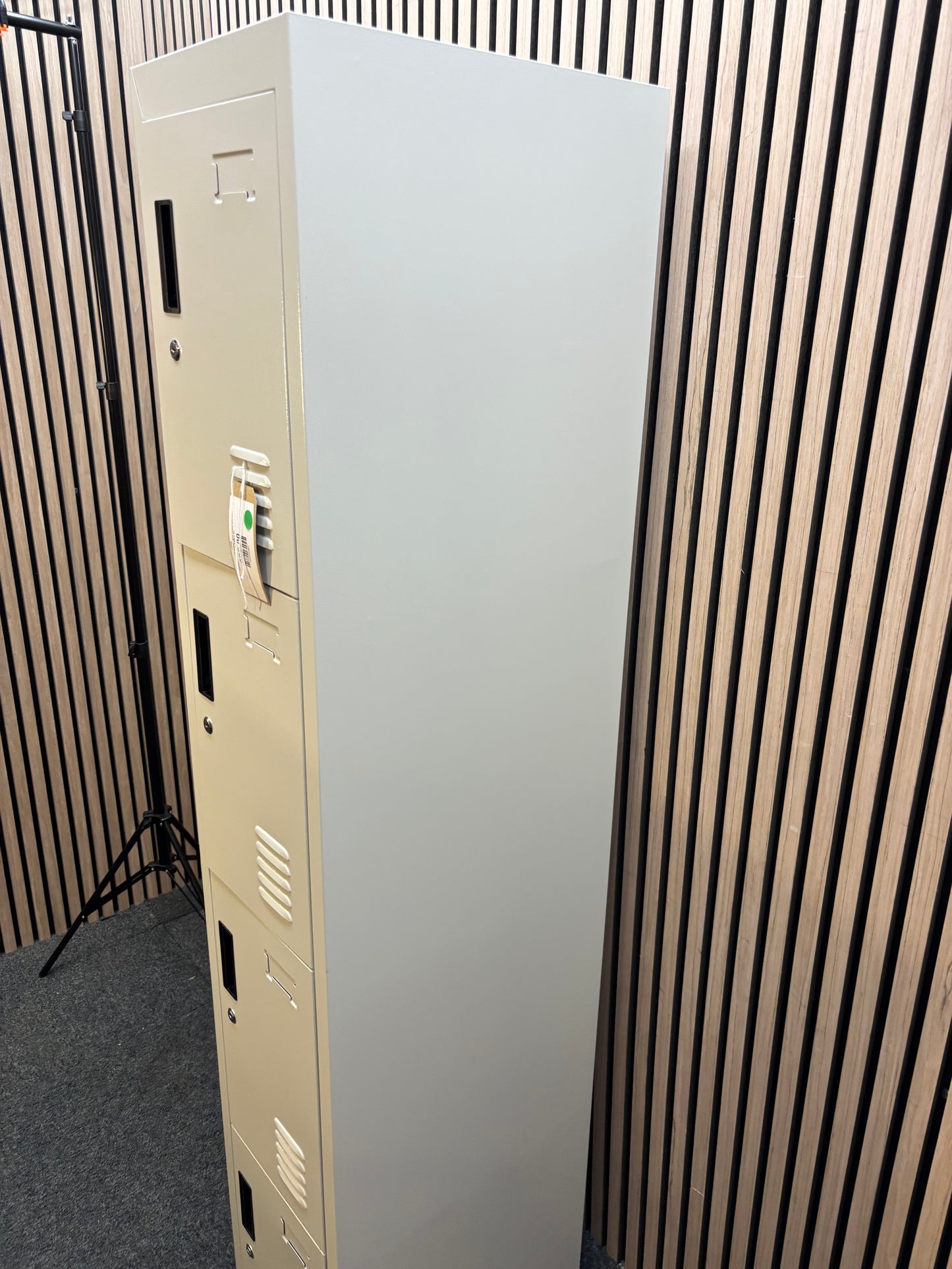 NEW 4 door personal locker, grey metal with keys 180Hx305Wx450D. PRICE INC VAT