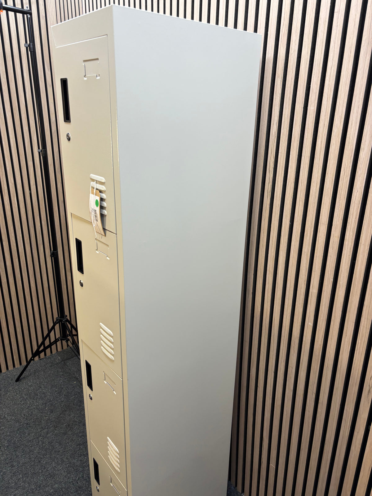 NEW 4 door personal locker, grey metal with keys 180Hx305Wx450D. PRICE INC VAT