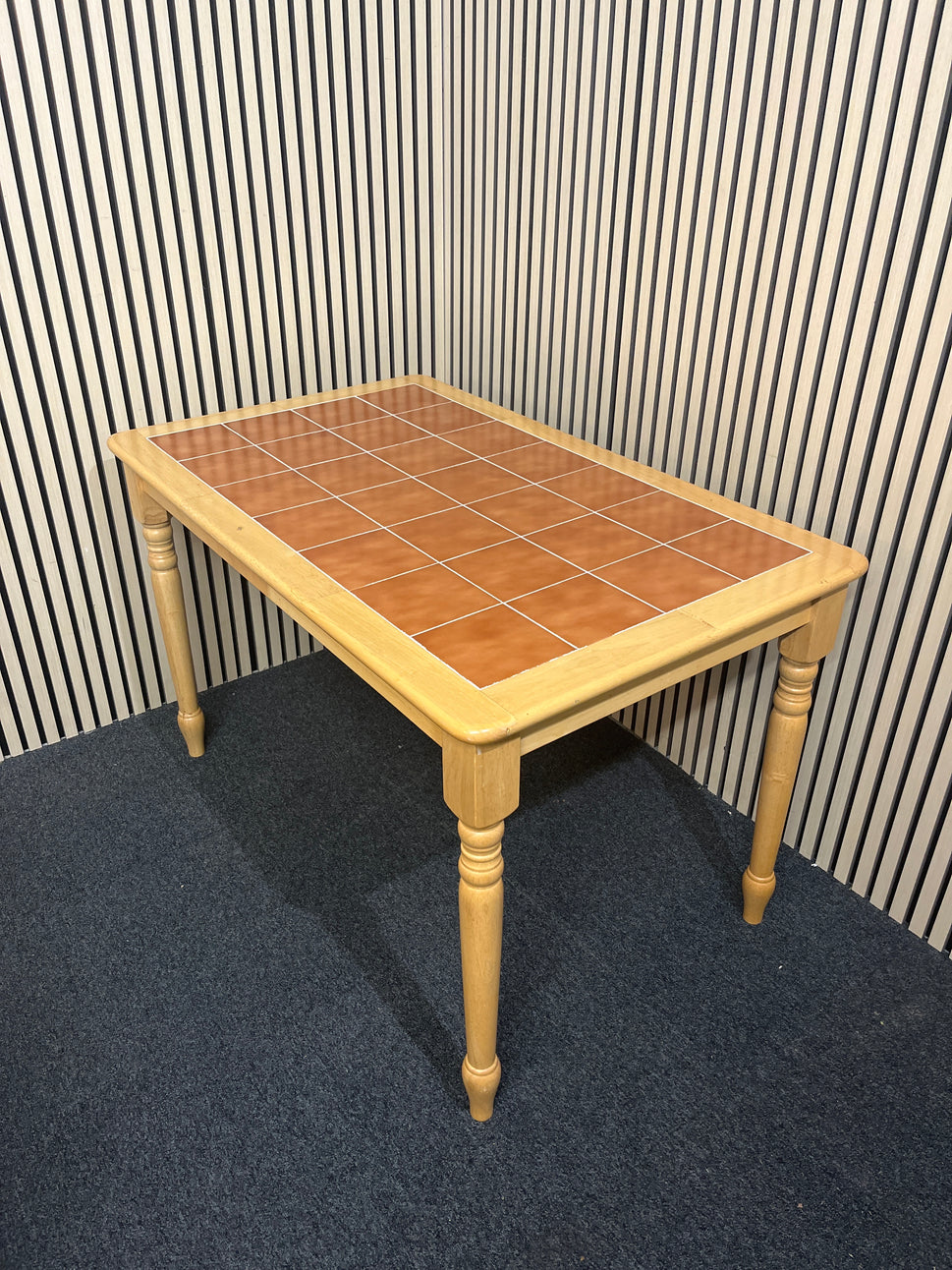 Hardwood rectangular terracotta tiled table (W 120 x L 73 cm) 3325