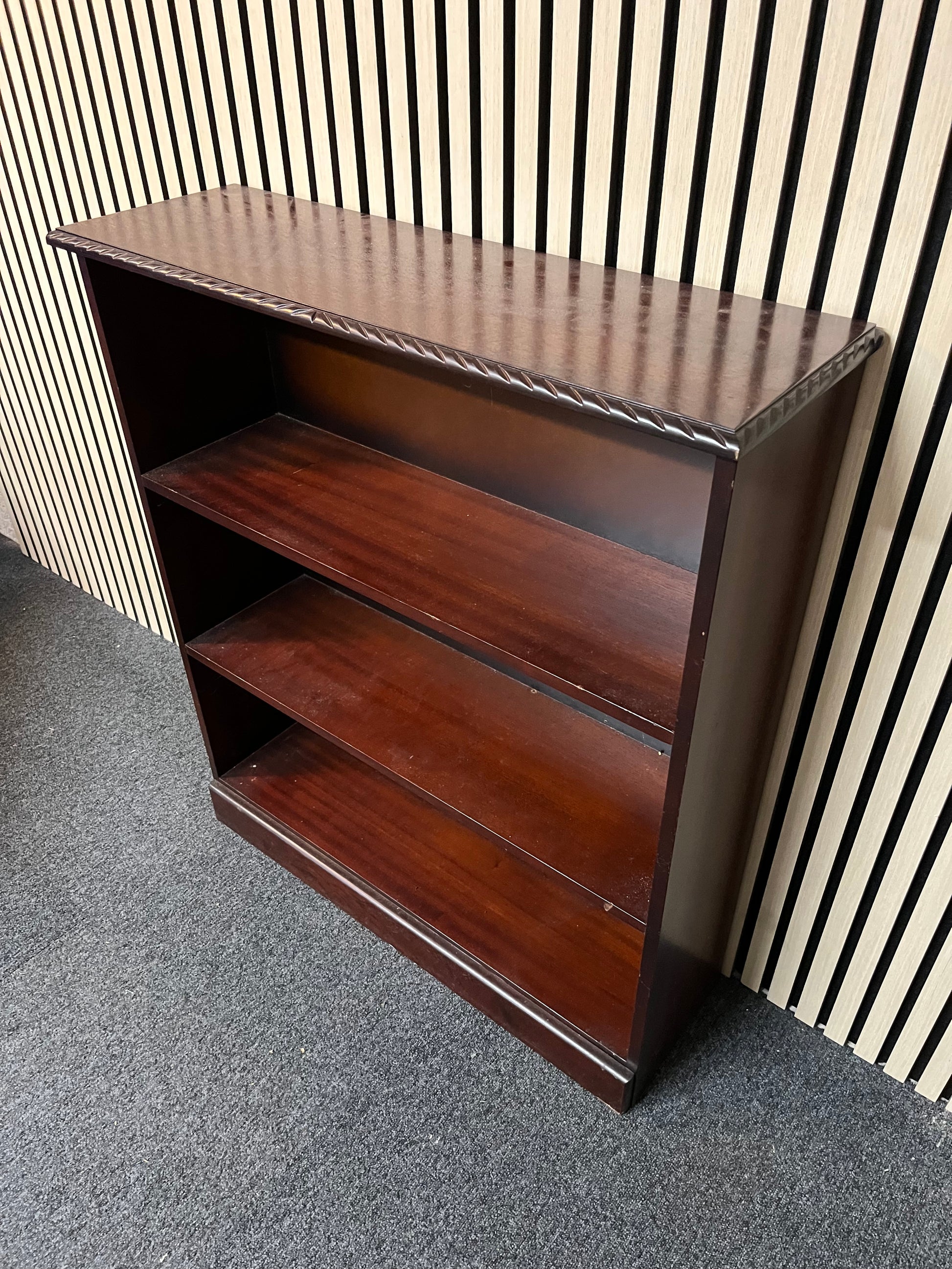 Low mahogany  bookshelf (H 93 x W 81 x D 26 cm) 1325