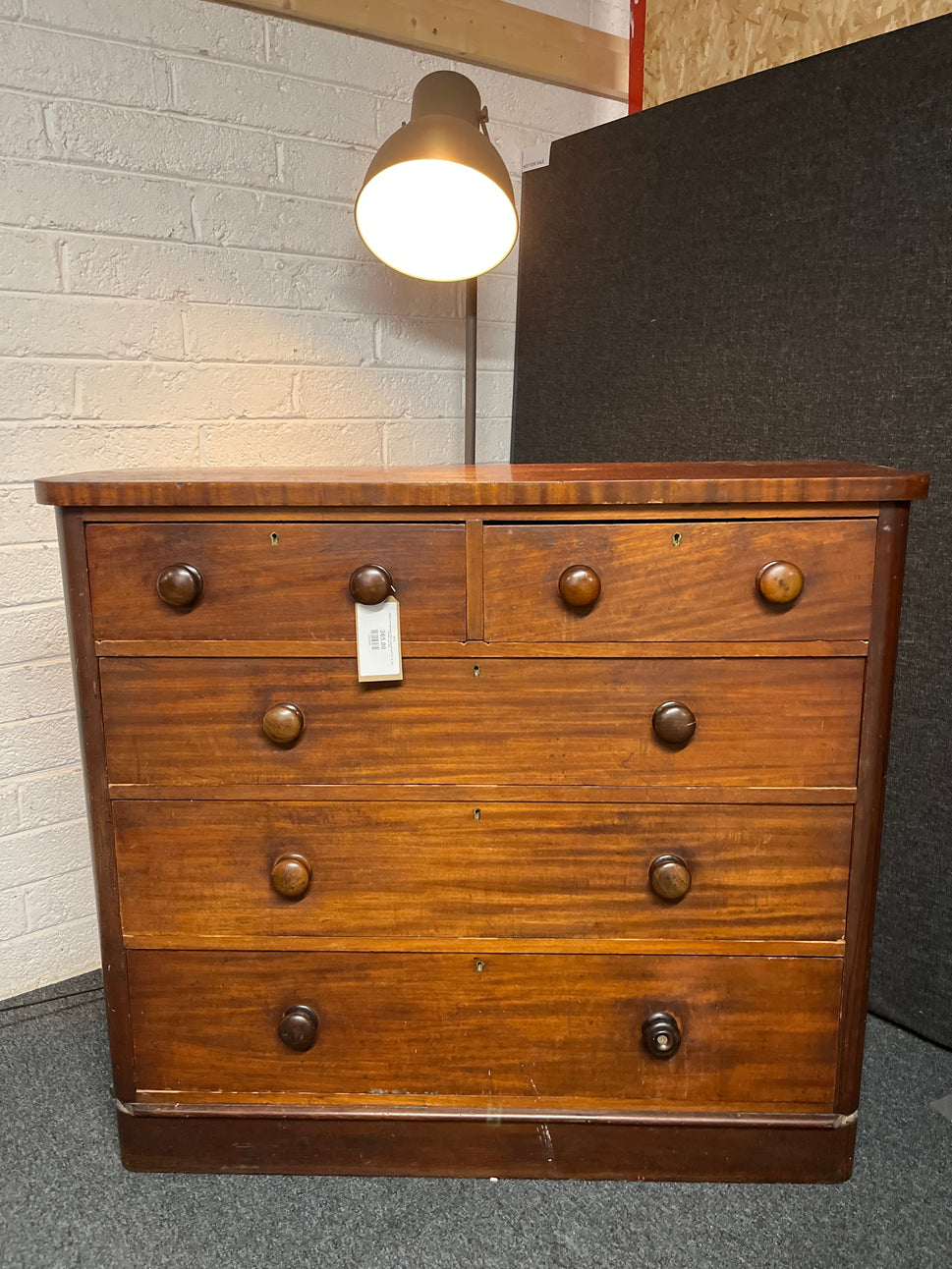 Antique 3+2 mahogany chest of drawers (H1110 x W 1220 x D 500 mm) 1225