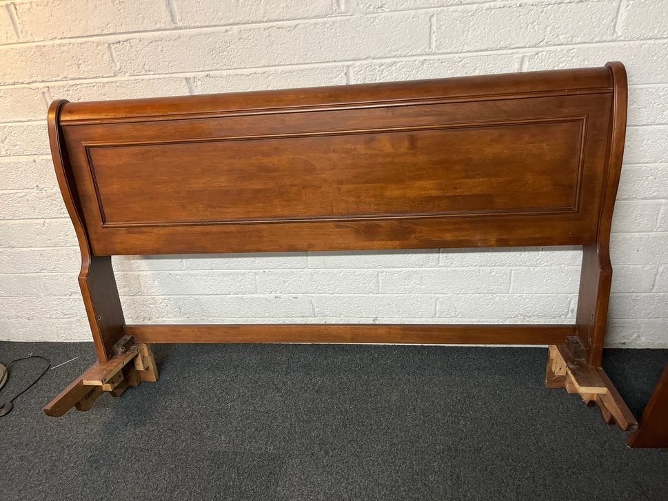 5ft Mahogany Sleigh bed frame  2225