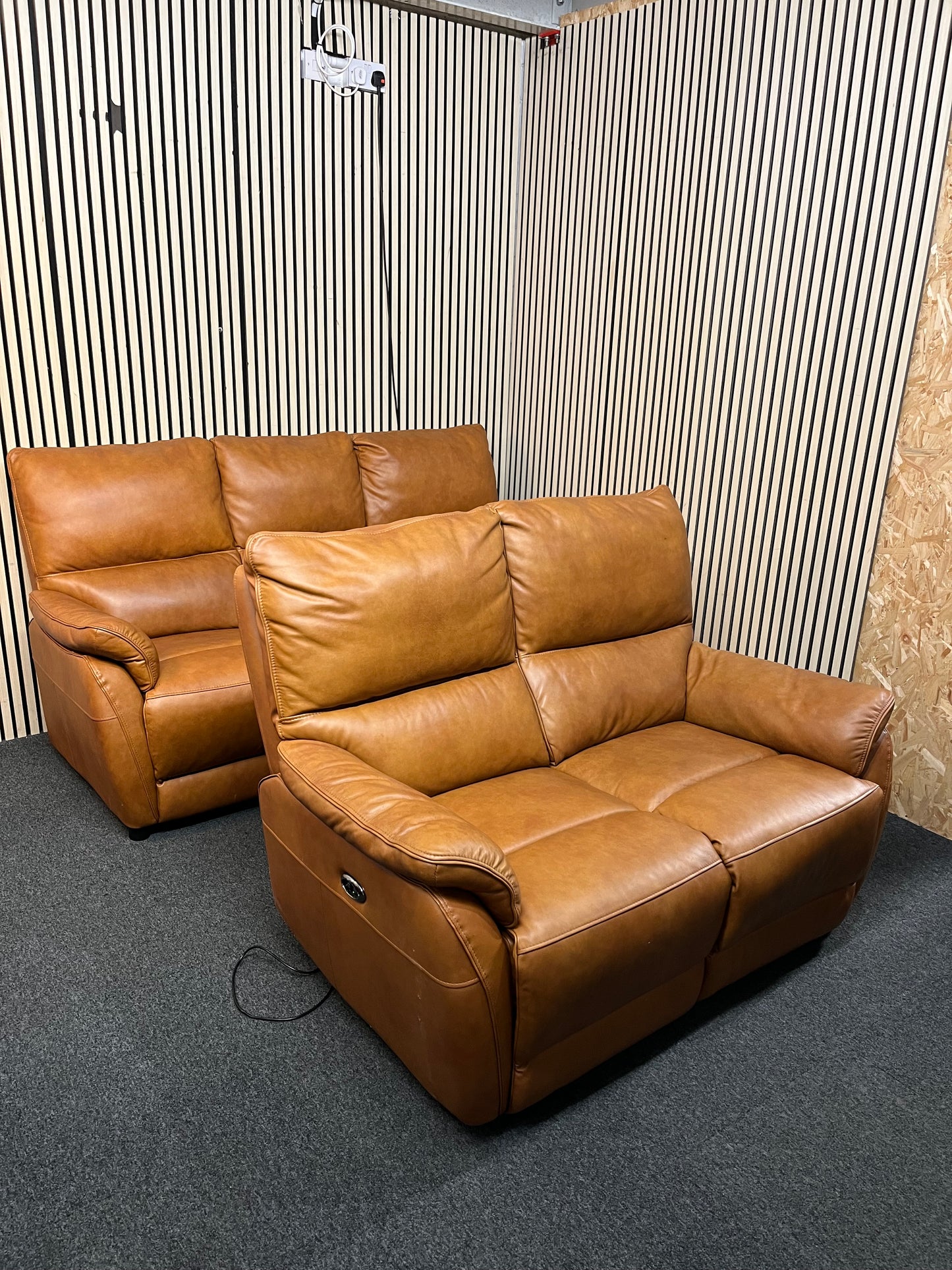 3 seater plus 2 seater electric tan leather sofa suite (widths190, 140 cm) 43464