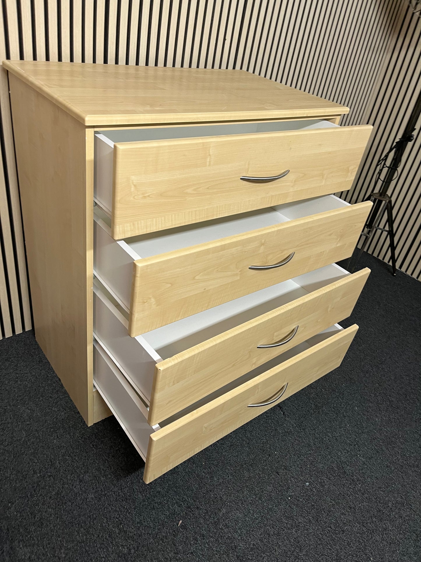 Beech laminate 4 drawer chest of drawers  (H 105 x W 92 x D 54 cm) 2325