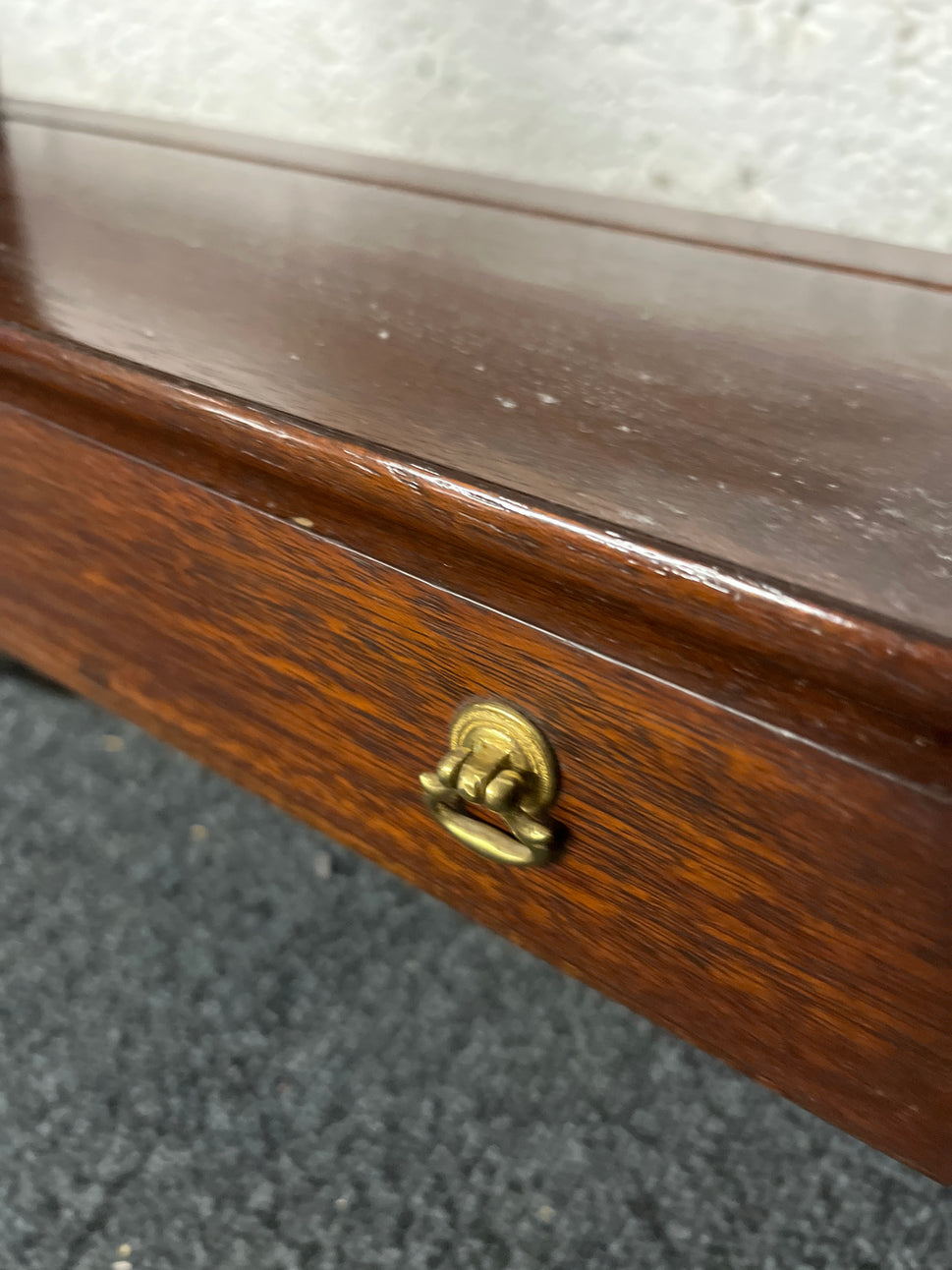 Small Wall mounted mahogany shelf unit  2225