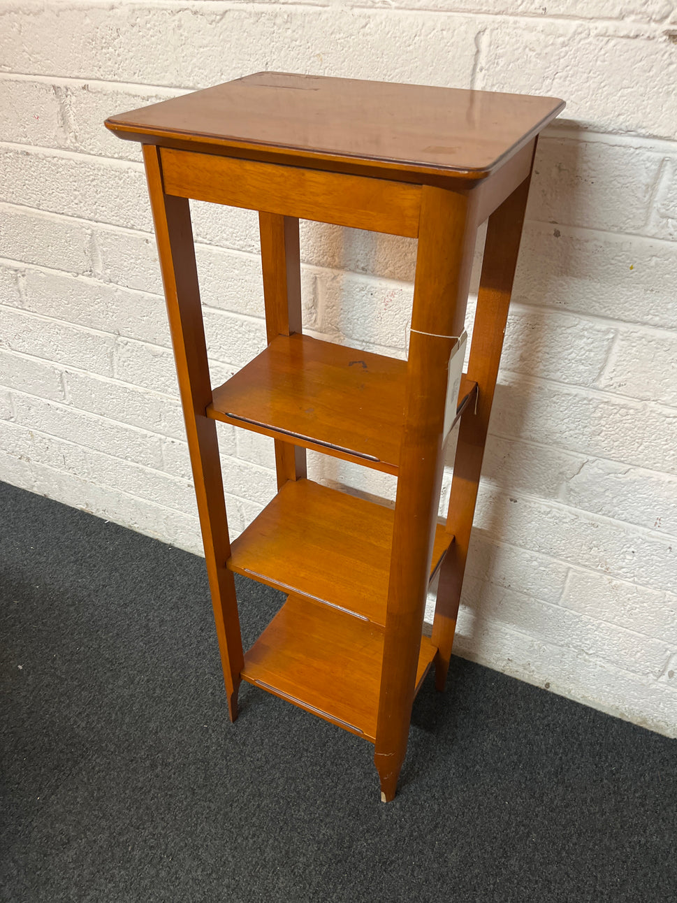 Tiered stained pine shelf unit 1325