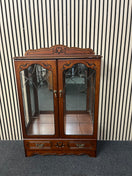 Switch Rossmore mahogany 2 glass door 1 drawer display unit (H 118 x W 80 x D 31 cm) 43446 2 image