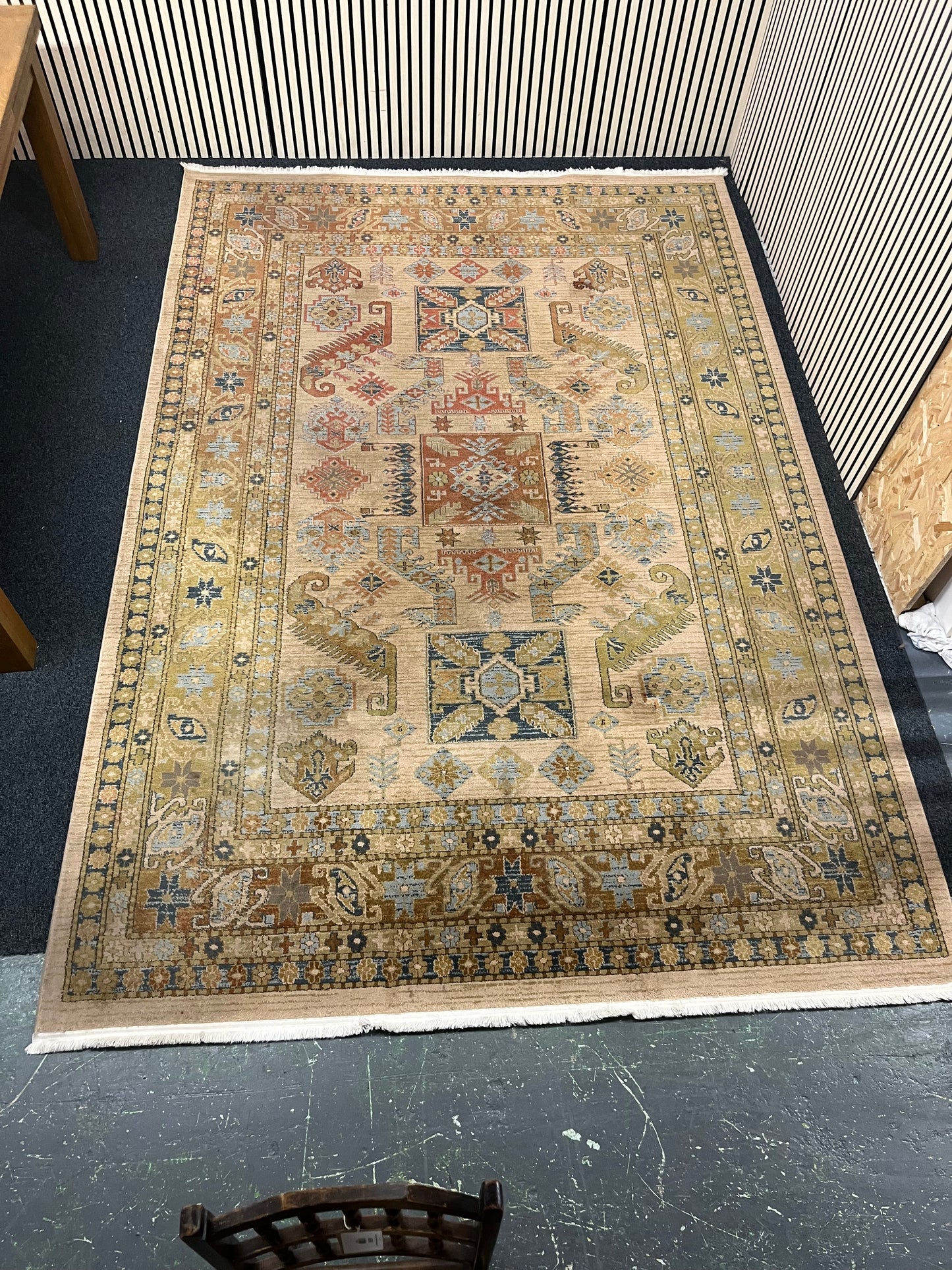 Large pattern rug (215 x 305 cm) 1126