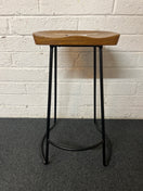 Switch Oak high stool with black metal frame  1325 2 image
