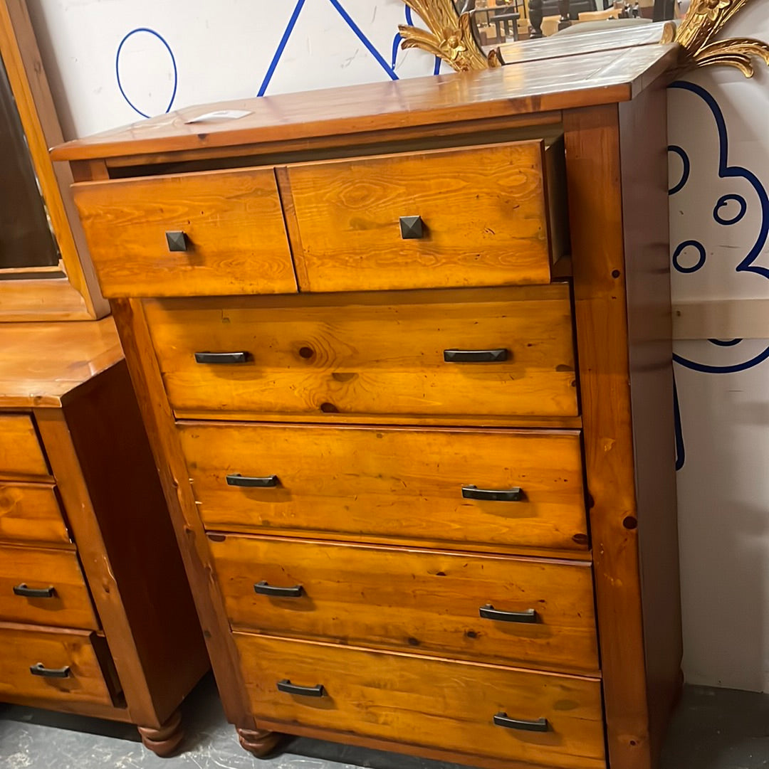 Tall solid pine 4+2 tall boy chest of drawers  1224