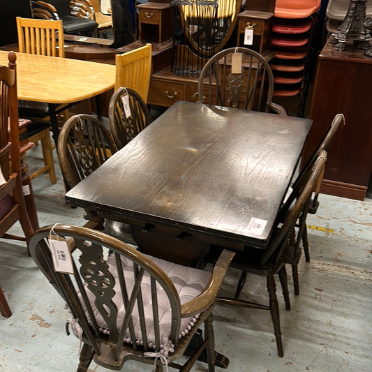 Oak stained EXTENDABLE rectangular kitchen table with 4 no. dining chairs and 2 no. carvers with arms  3124