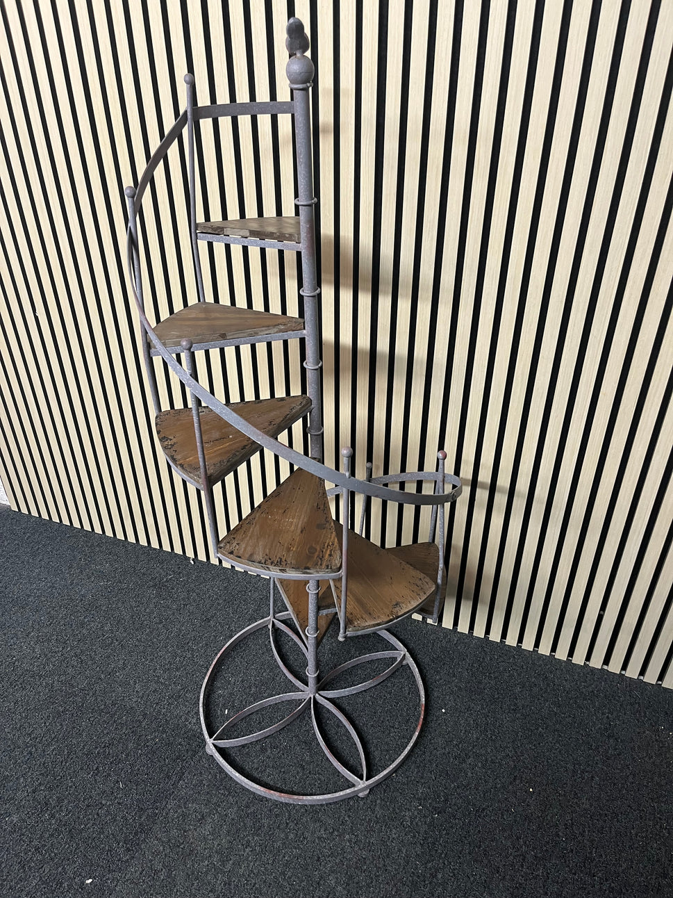 Metal and wood stair effect shelf unit 2325