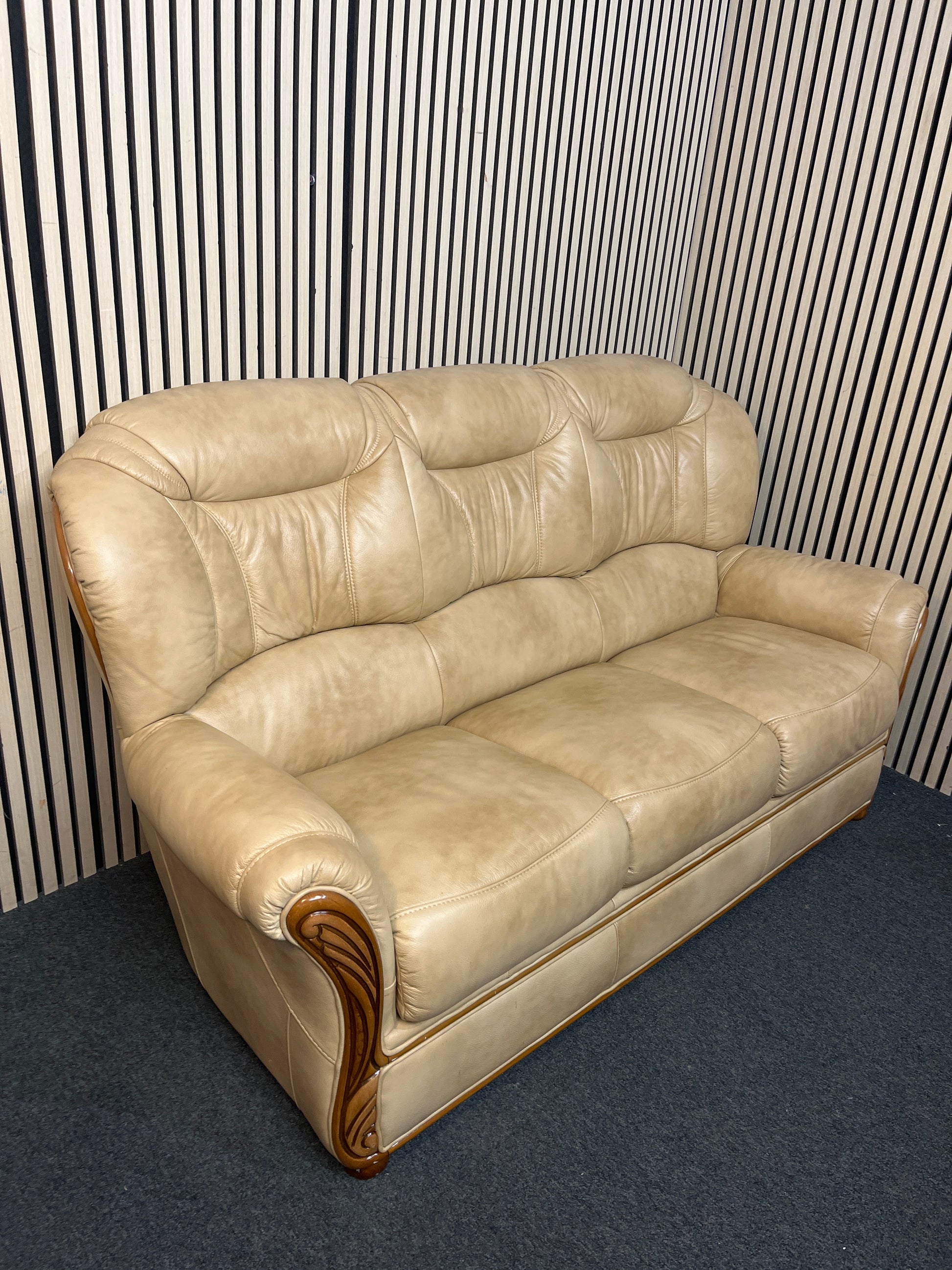 3+1+1 light cream high back leather suite  3126