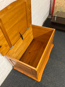 Switch Pine top open blanket box  3225 3 image
