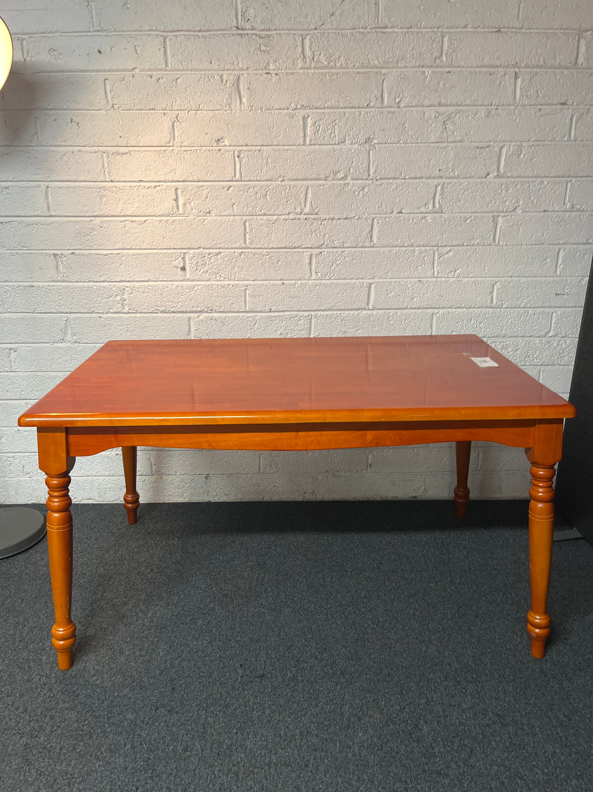 stained hardwood kitchen table (L 136 x W 81 cm) 2225