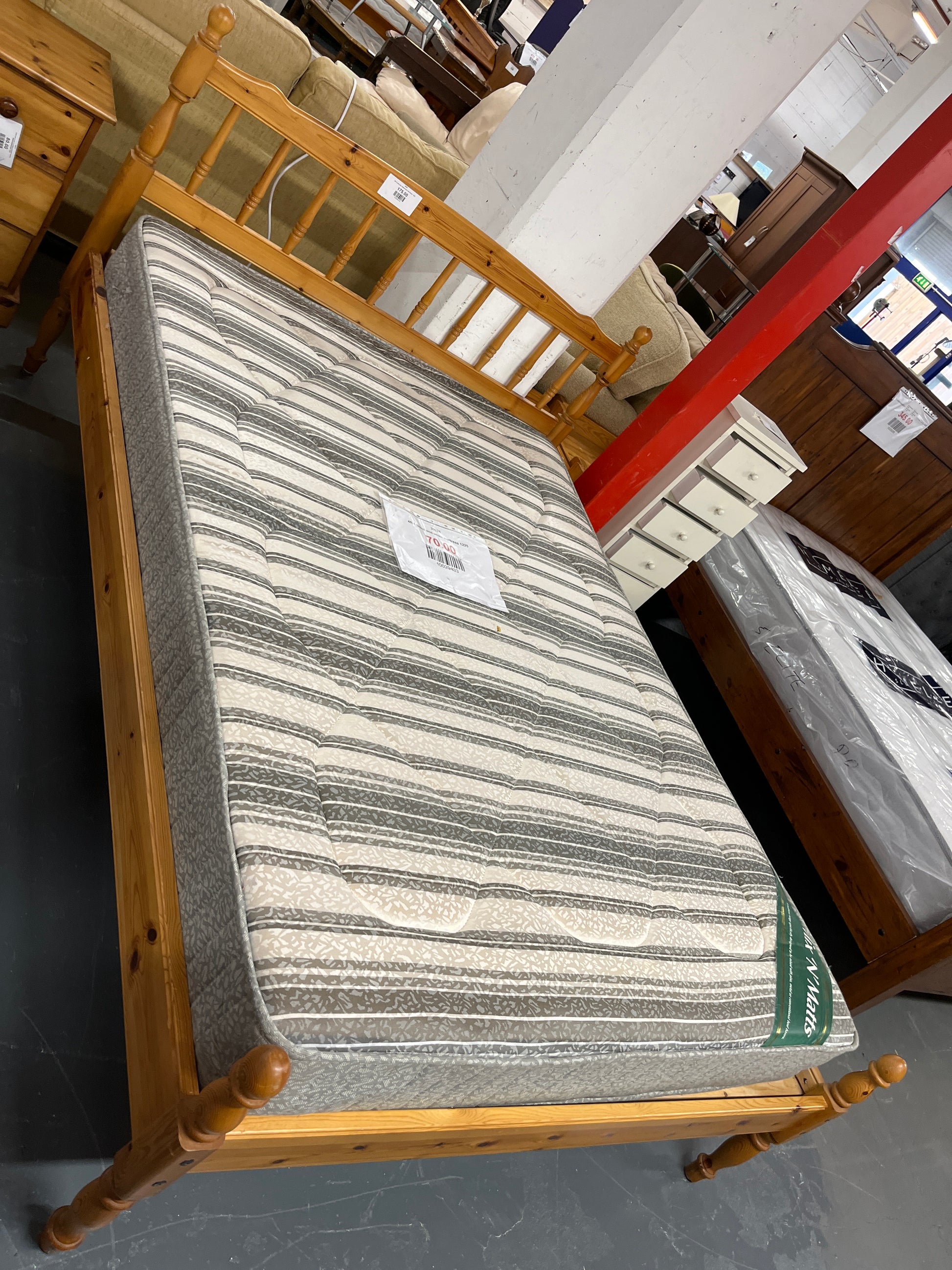 4ft 6 solid pine slatted back bed frame  1225