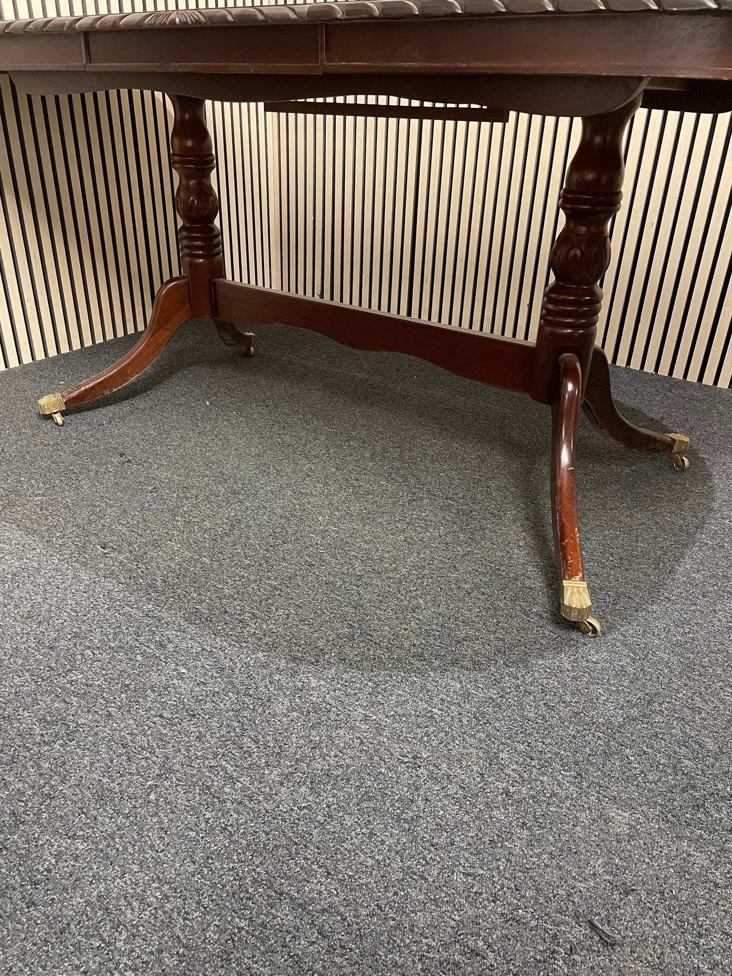 Rossmore Mahogany extendable oval dining table (L 158 - 208 x W 80 cm)   1226