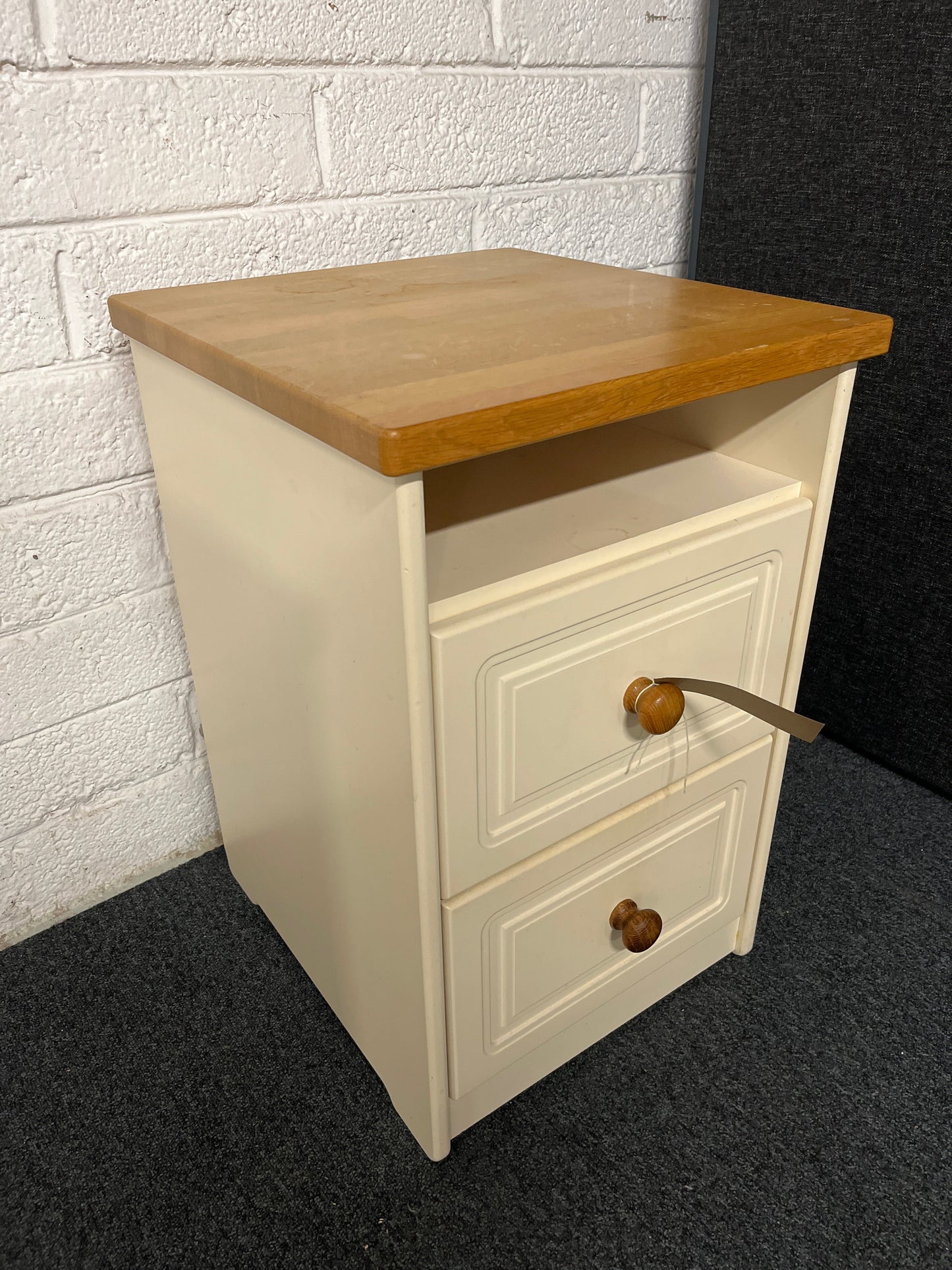 Solid oak and cream 2 drawer bedside locker 1225