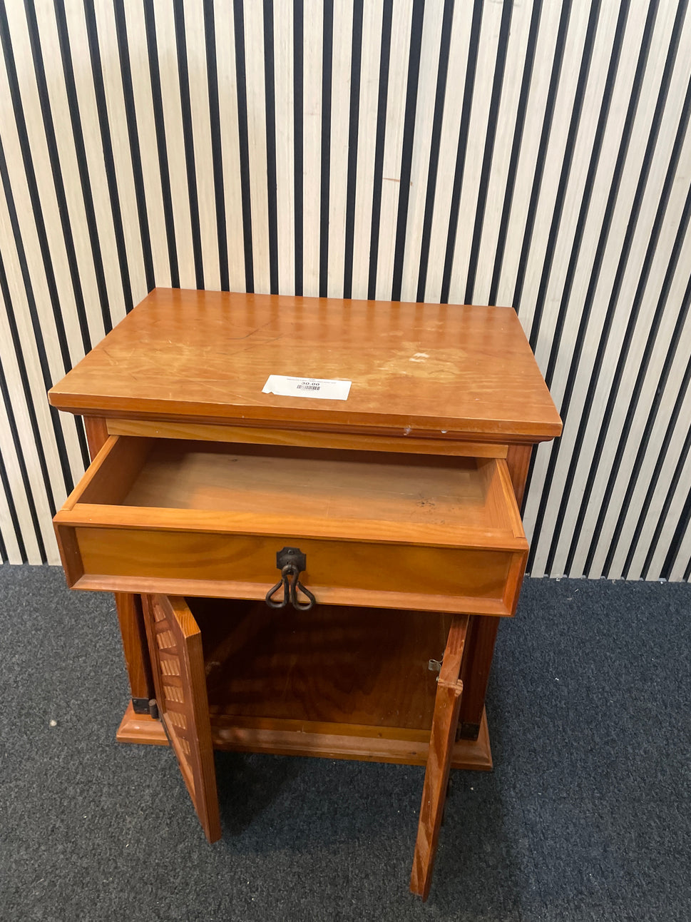 Natural pine 2 door 1 drawer lattice locker 2425