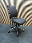 Switch Black fabric mesh back office chair second hand 2 image