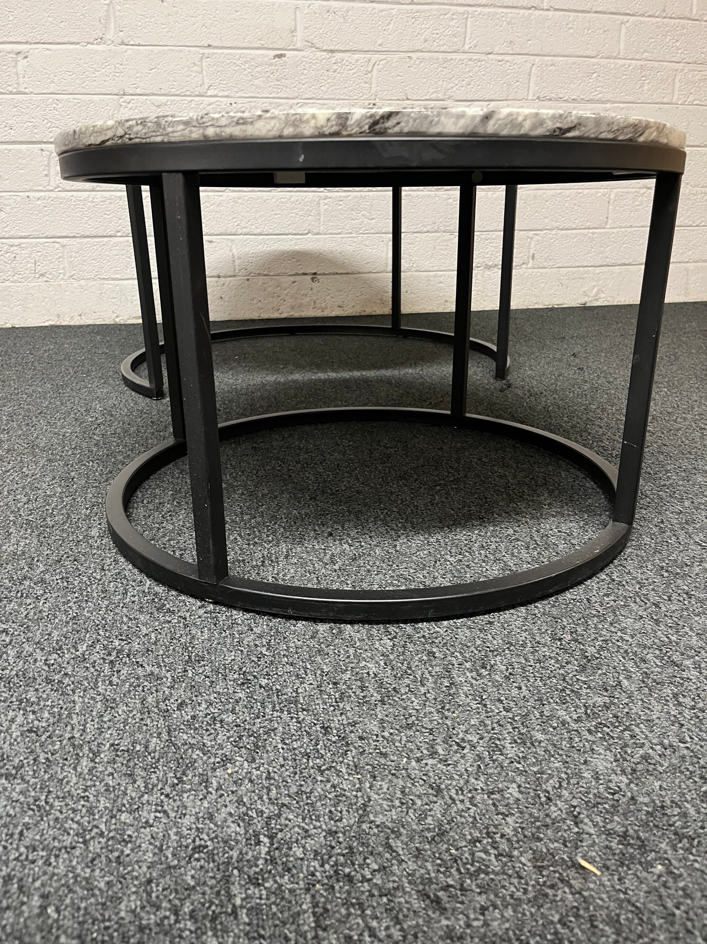 Grey granite circular top, black metal frame nest of 2 coffee tables (800W & 600W 430H) 3225