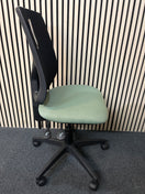 Switch Tegan ergonomic asynchro task chair (NO ARMS) - Mesh back - jade green fabric seat 3 image