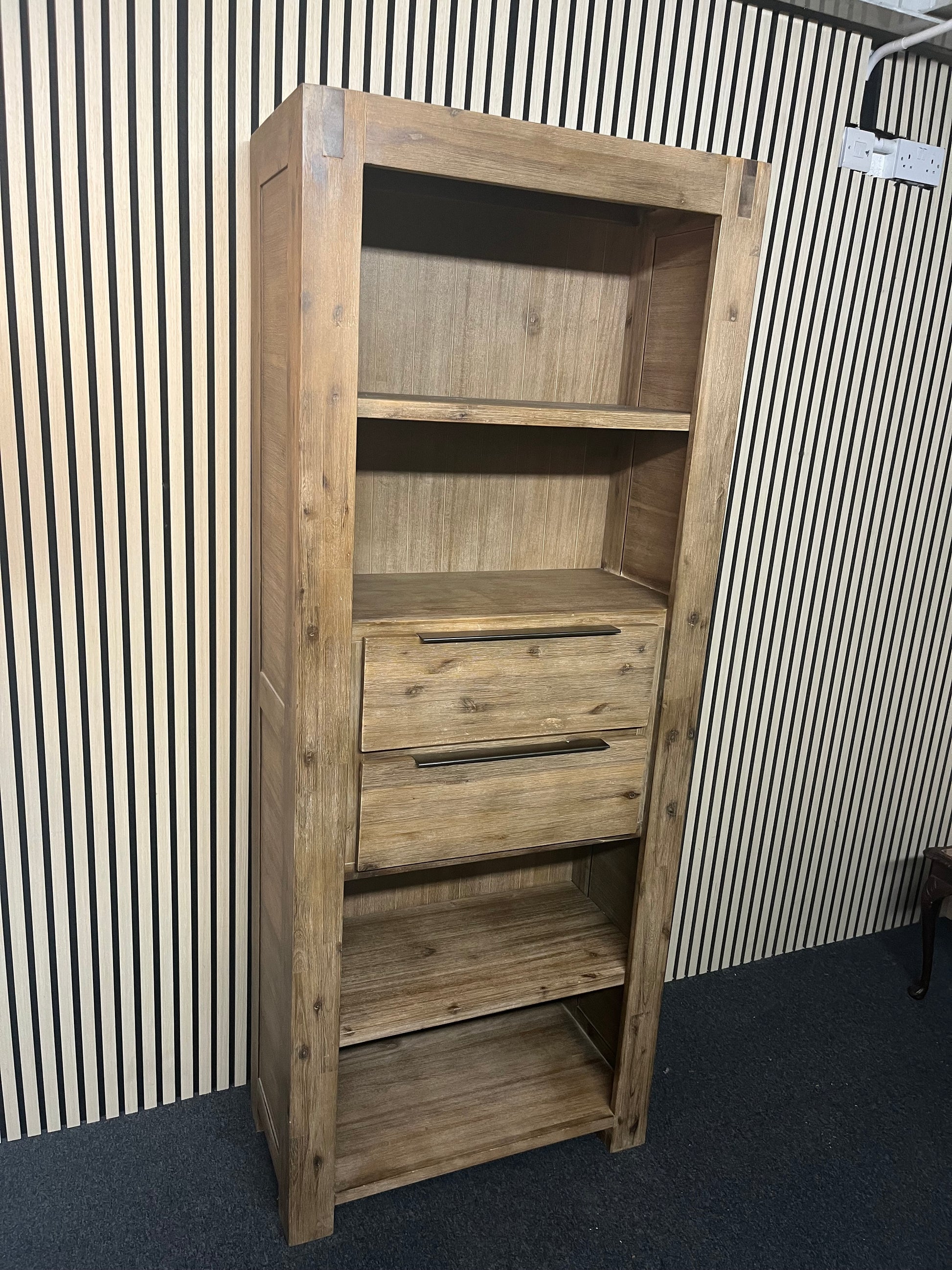 Tall grained oak 2 drawer 4 shelf unit 2325