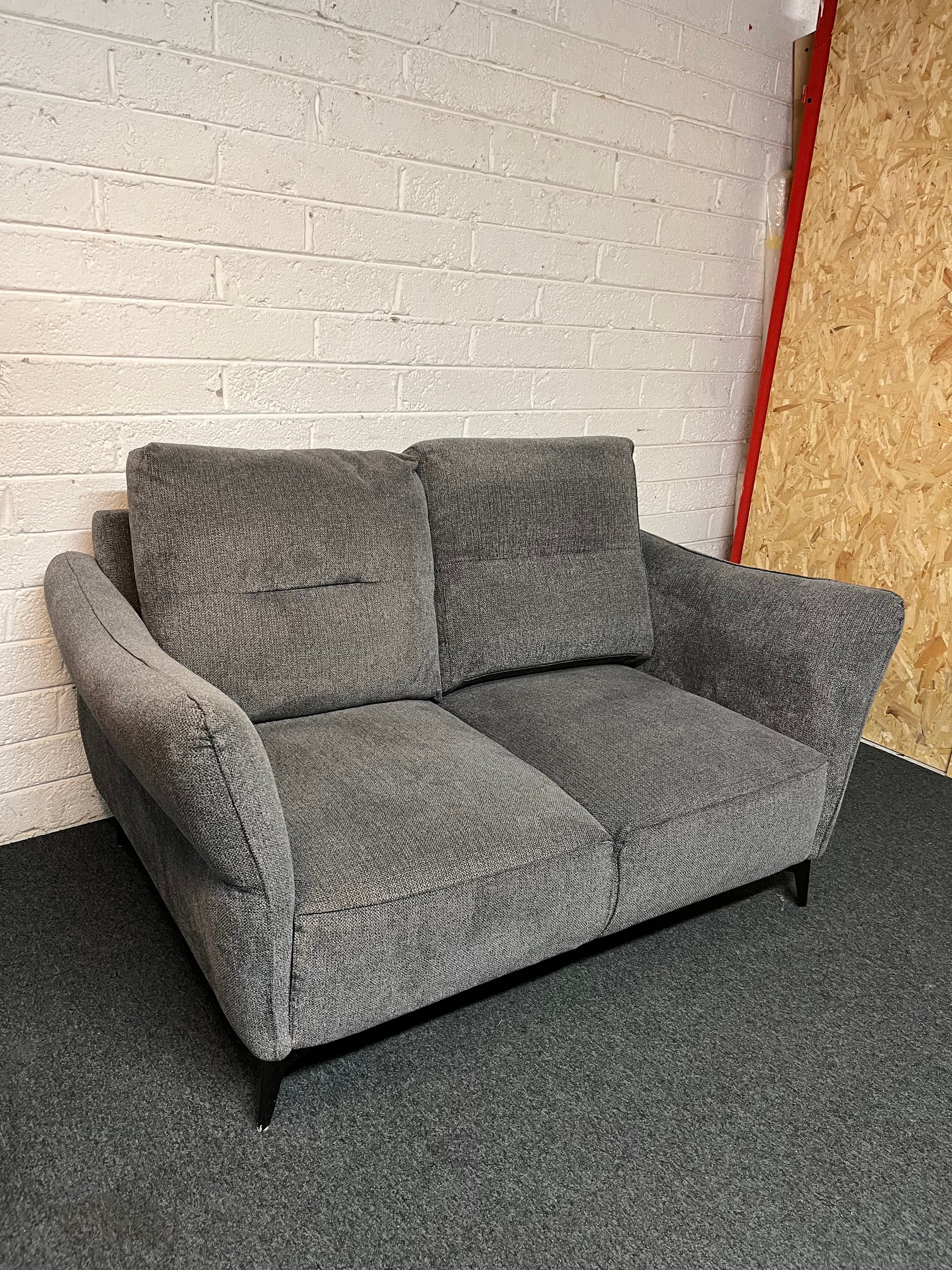 2 seater dark grey sofa (H 93 x W 155 x D 100 cm) 3225