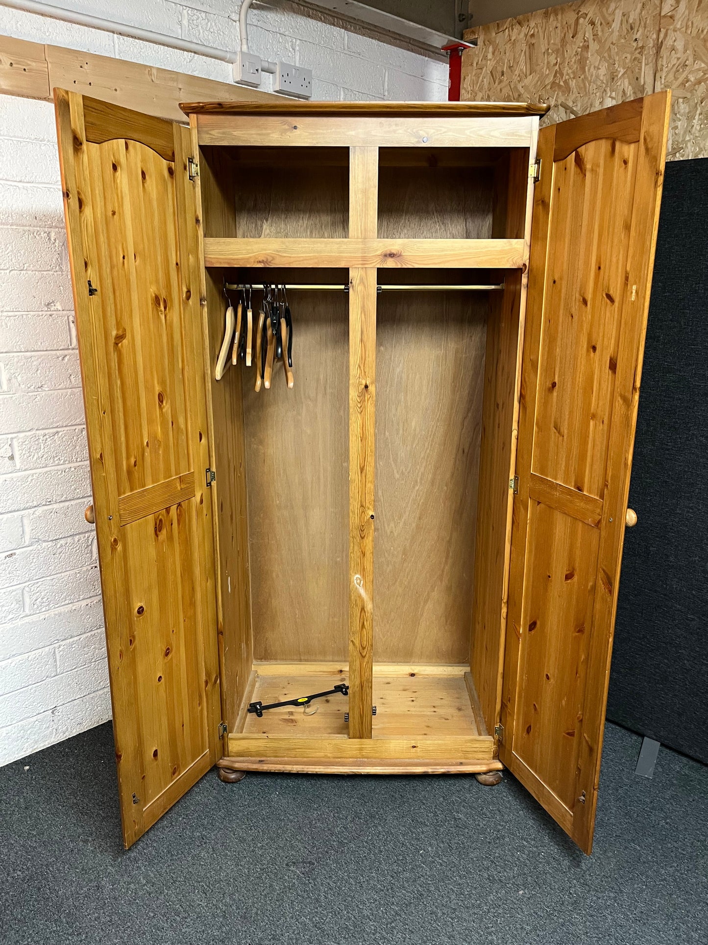Tall solid ducal pine wardrobe 190Hx890Wx52D cm 2225