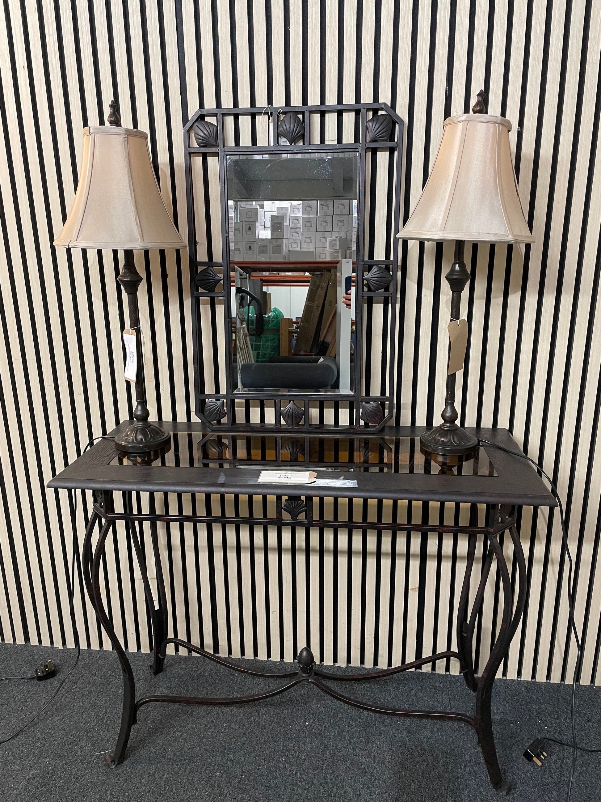 Black and glass console table (H 76 x W 102 x D 42 cm) 3126