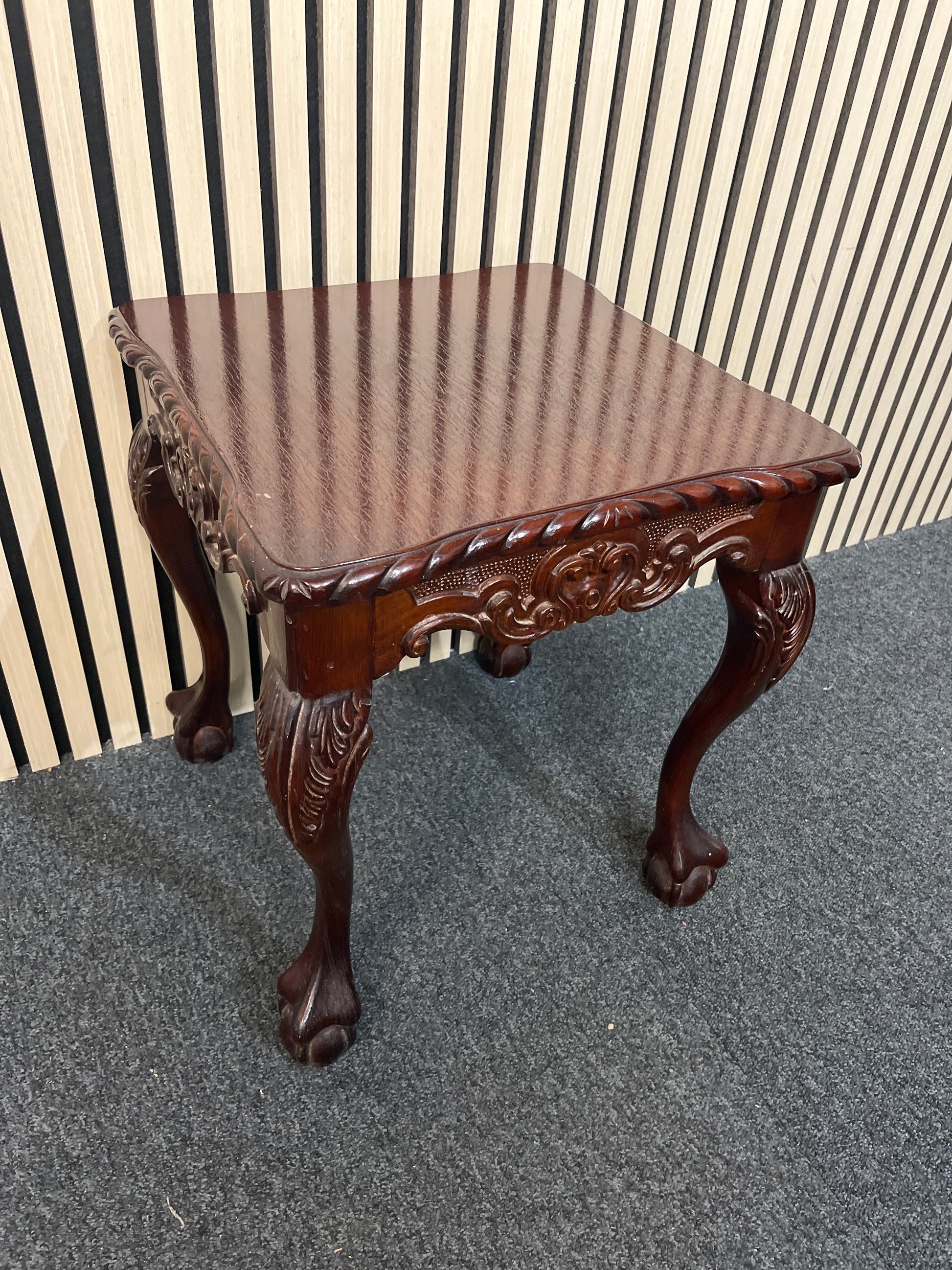 Ornate mahogany small lamp table 3325
