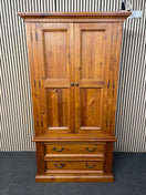 Switch Natural solid pine ornate tall 2 door 2 drawer wardrobe with pelmet  (H 202 x W 105 x D 63 cm) 2425 2 image