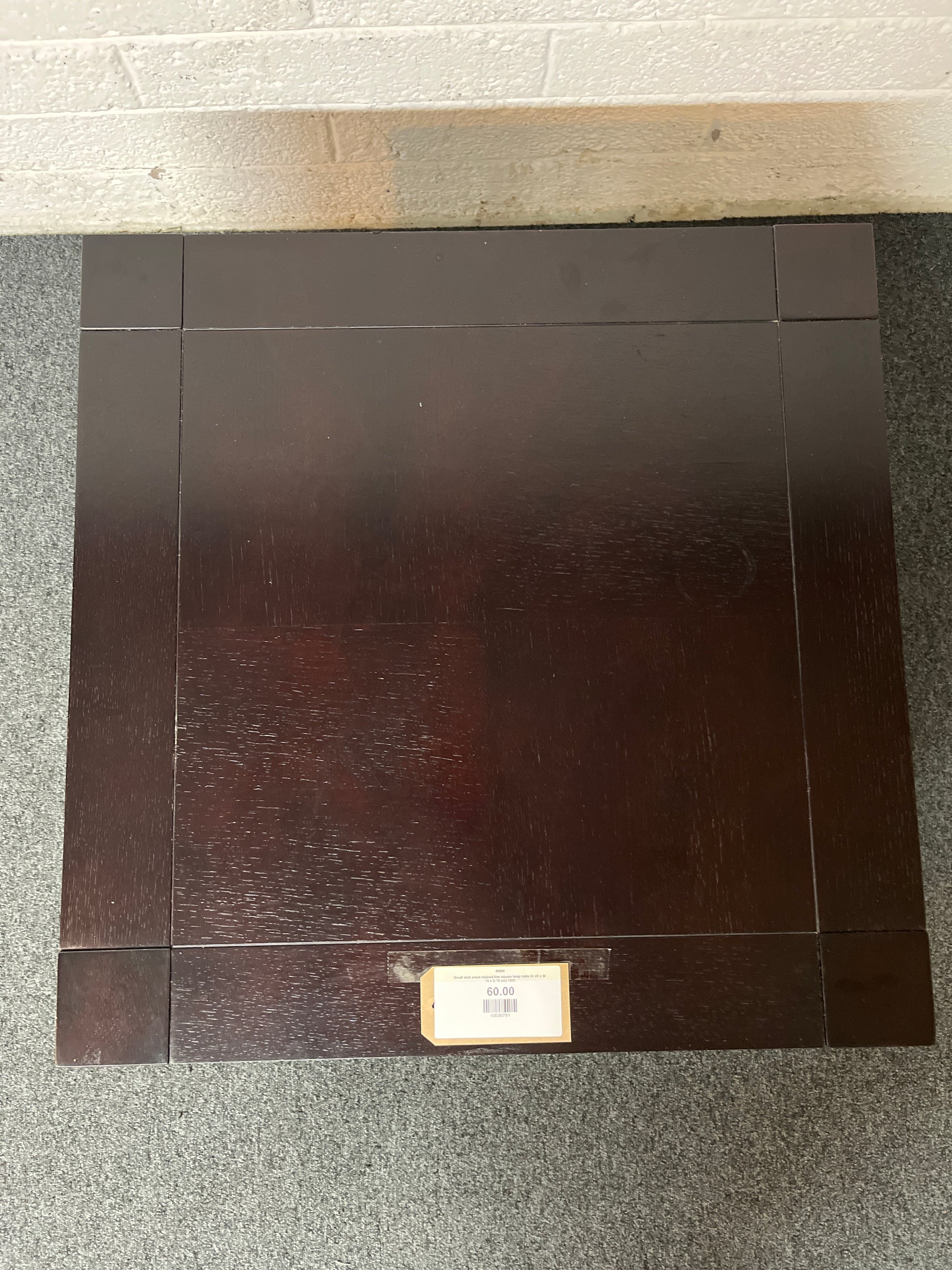 Small dark wood stained low square lamp table (H 45 x W 70 x D 70 cm) 1325
