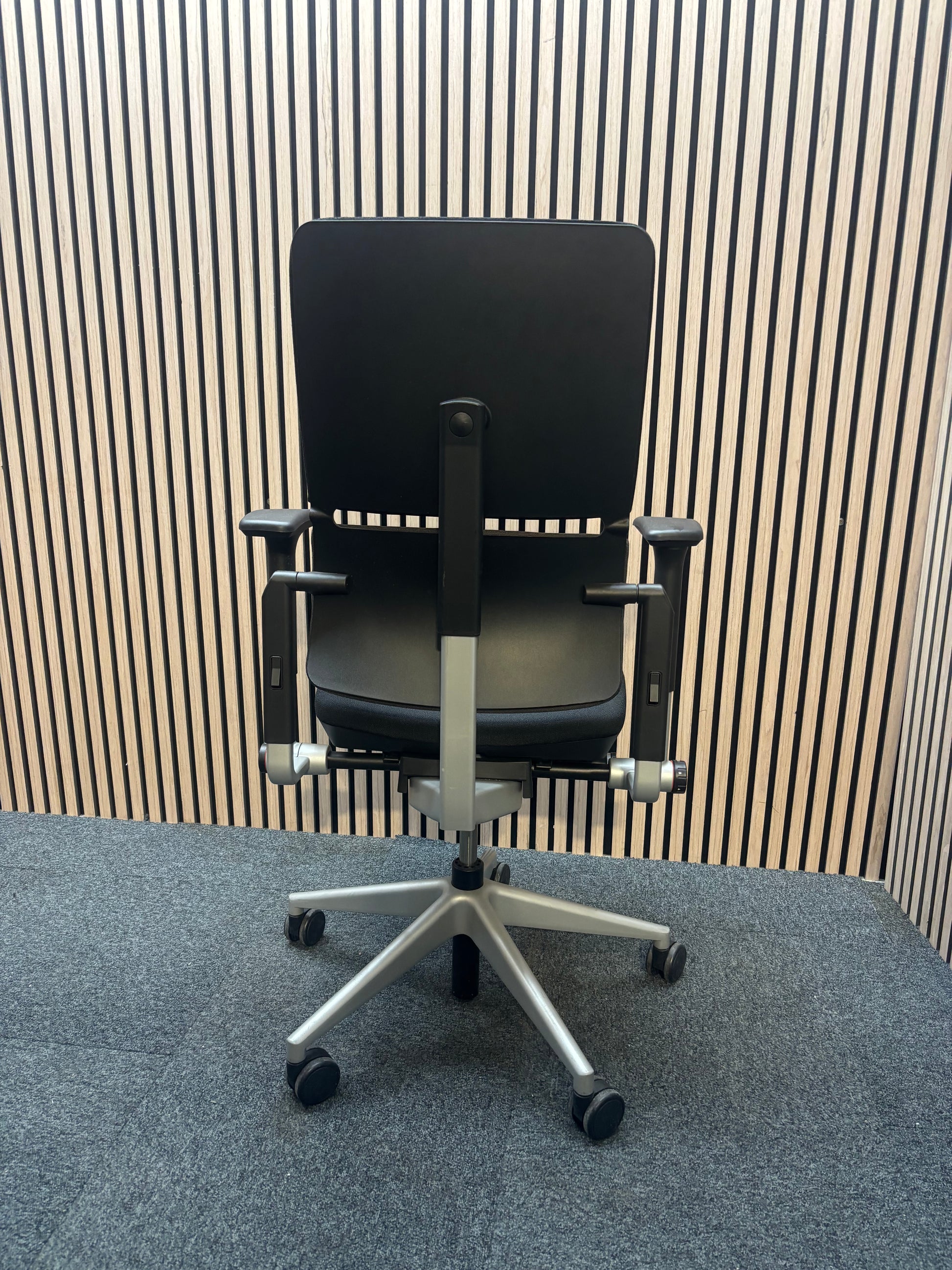 Steelcase PLEASE Ergonomic swivel chair with black fabric seat and back with height adjustable arms. Price inc VAT, Large Qtys Available