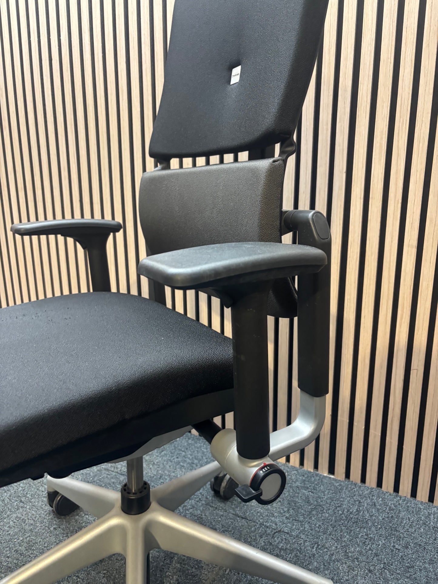 Steelcase PLEASE Ergonomic swivel chair with black fabric seat and back with height adjustable arms. Price inc VAT, Large Qtys Available