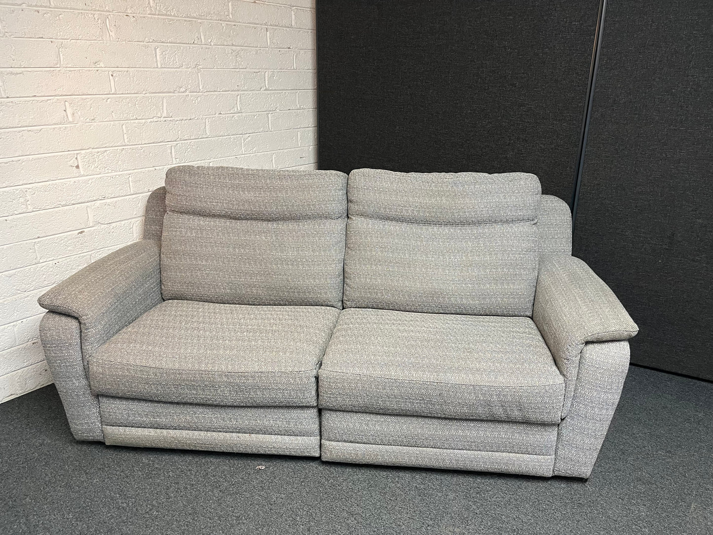 Large 3 seater grey mix fabric RECLINER sofa 2225