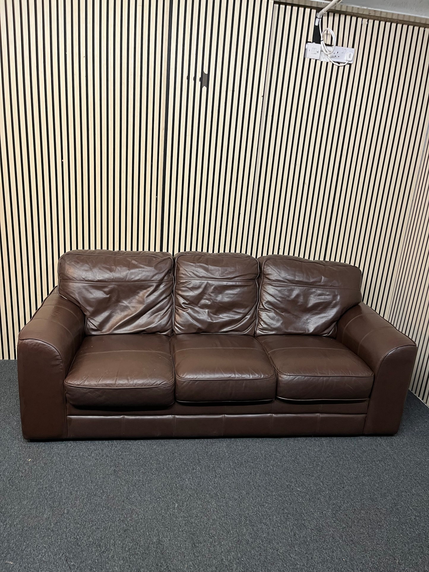 Real Leather Brown 3+2 Sofa Spotless Condition  1126