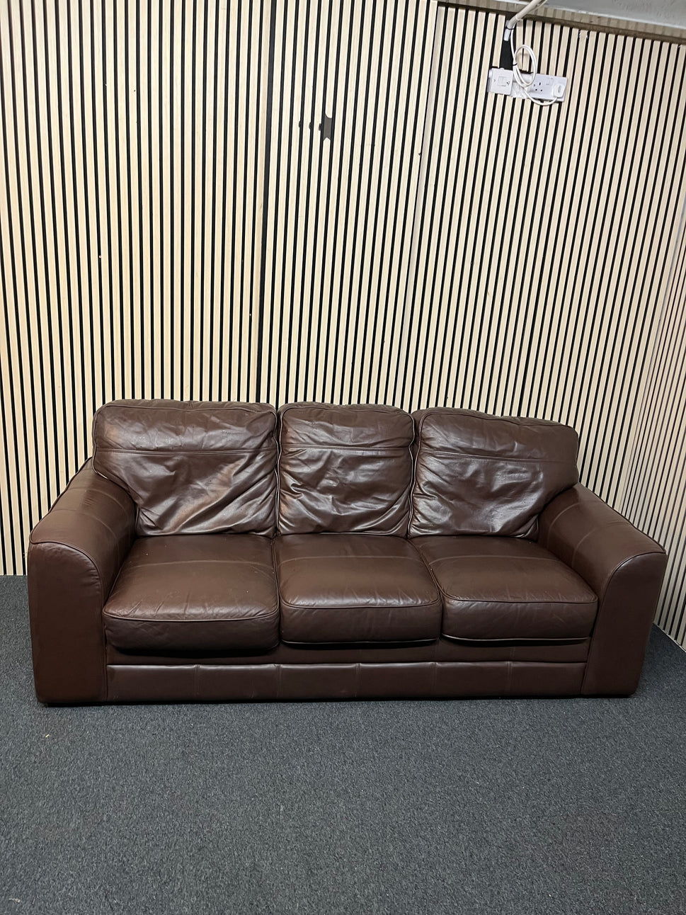Real Leather Brown 3+2 Sofa Spotless Condition  1126