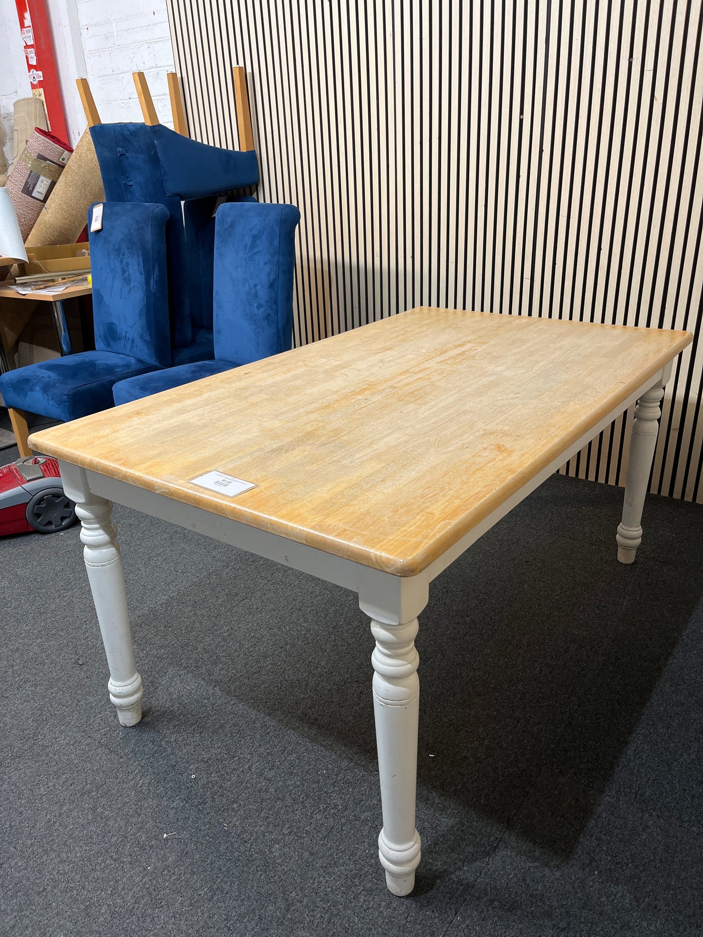 Rectangular rubberwood and white framed dining table (L 150 x W 92 cm) 3126
